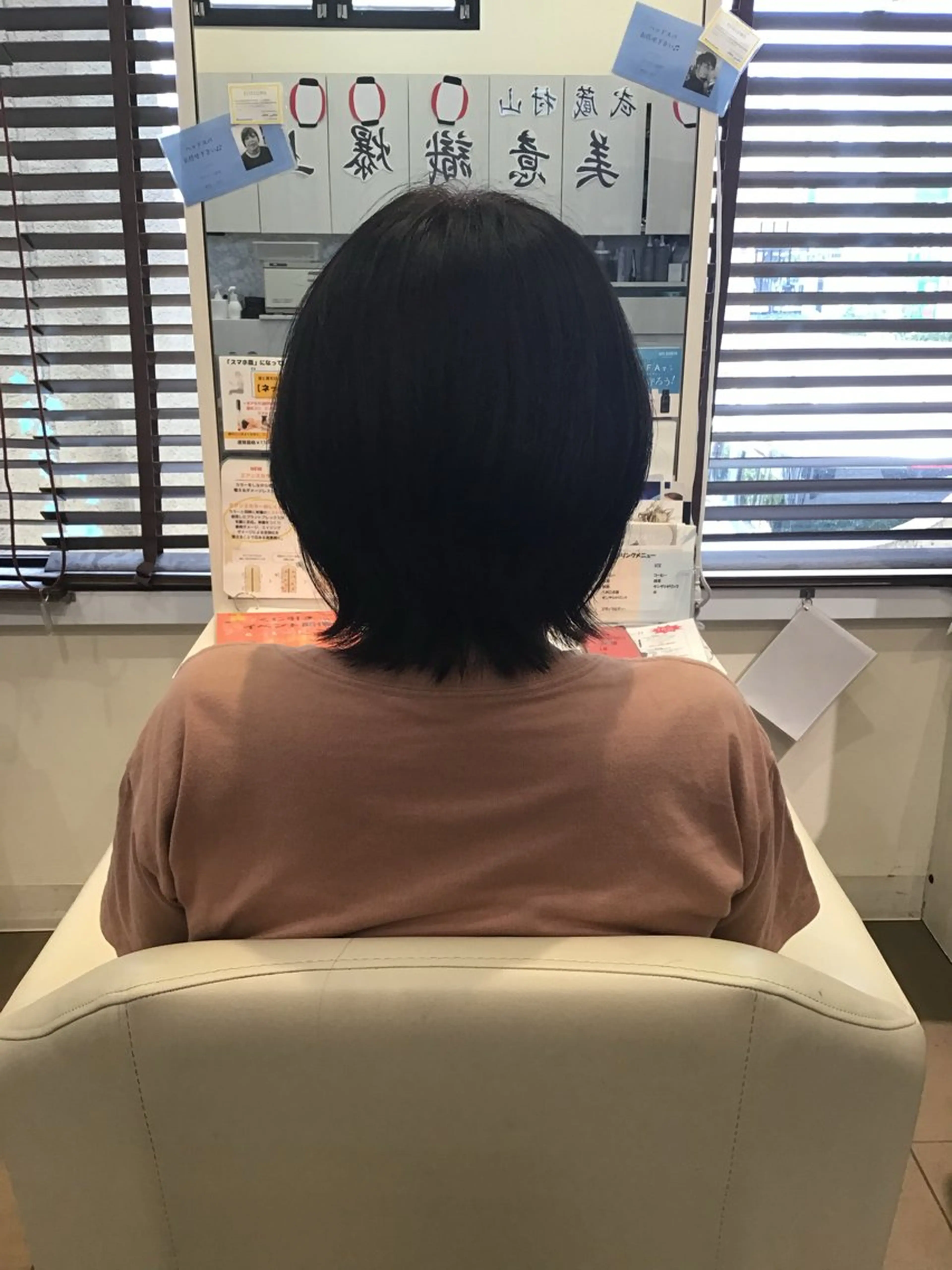 ショート 外ハネヘア jouir立川店所属・堀平 由紀のヘアスタイル