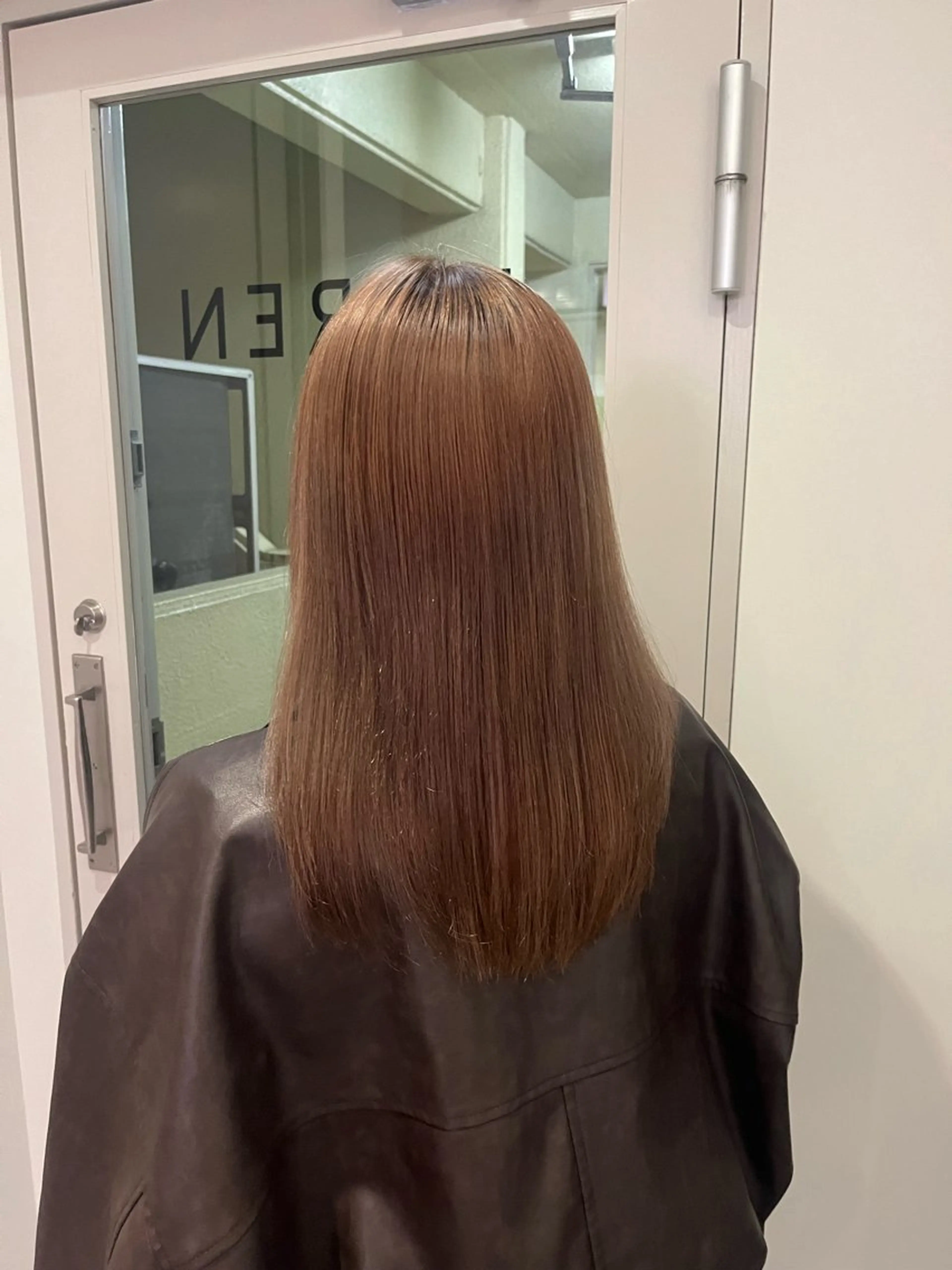 セミロング カラー 髪質改善 ヘアカラー トリートメント ニュアンスカラー/ 海外ヘア/ろーれんのヘアスタイル