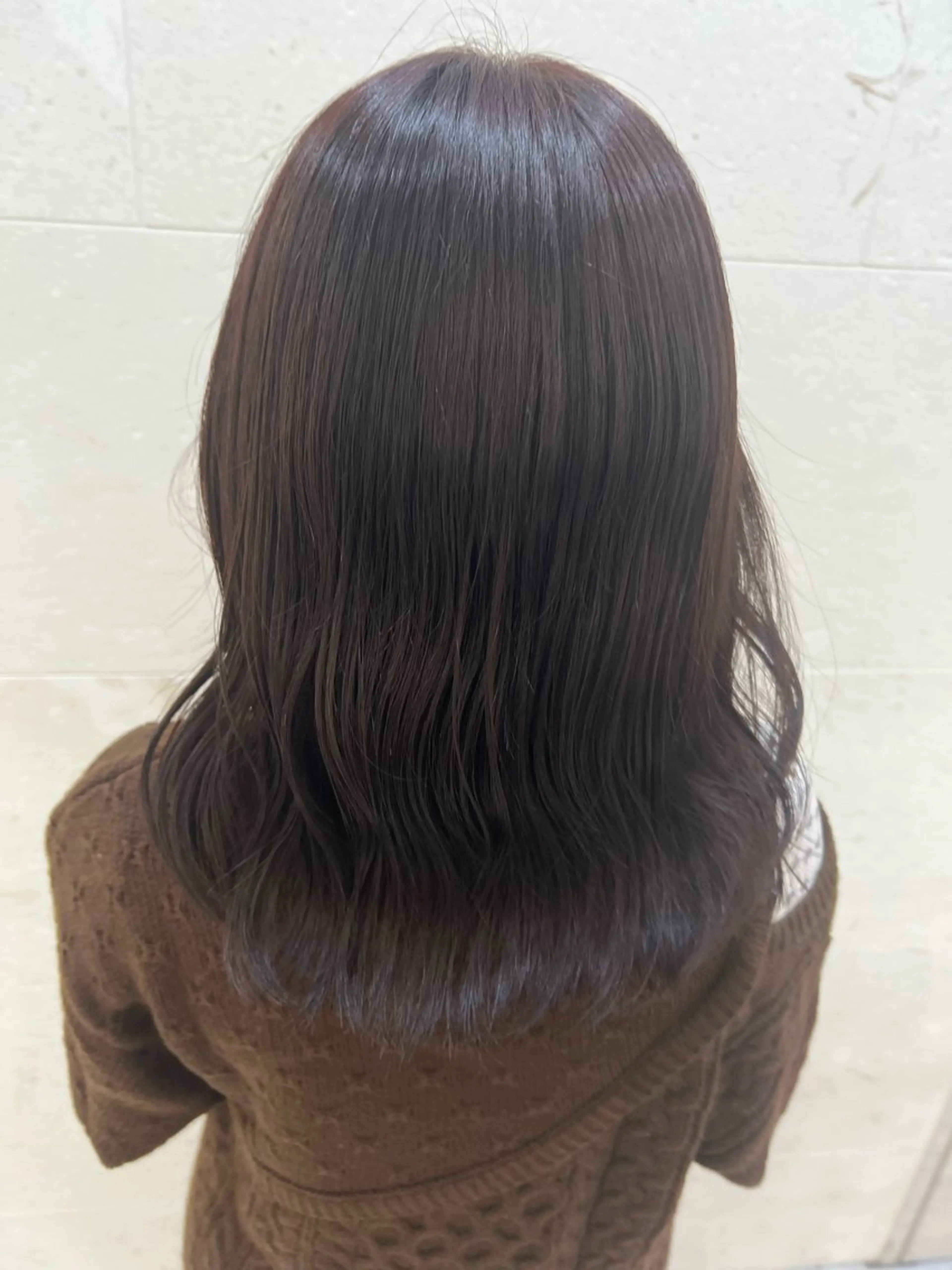 ミディアム カラー ボルドーカラー ヘアカラー 鈴木 愛華のヘアスタイル