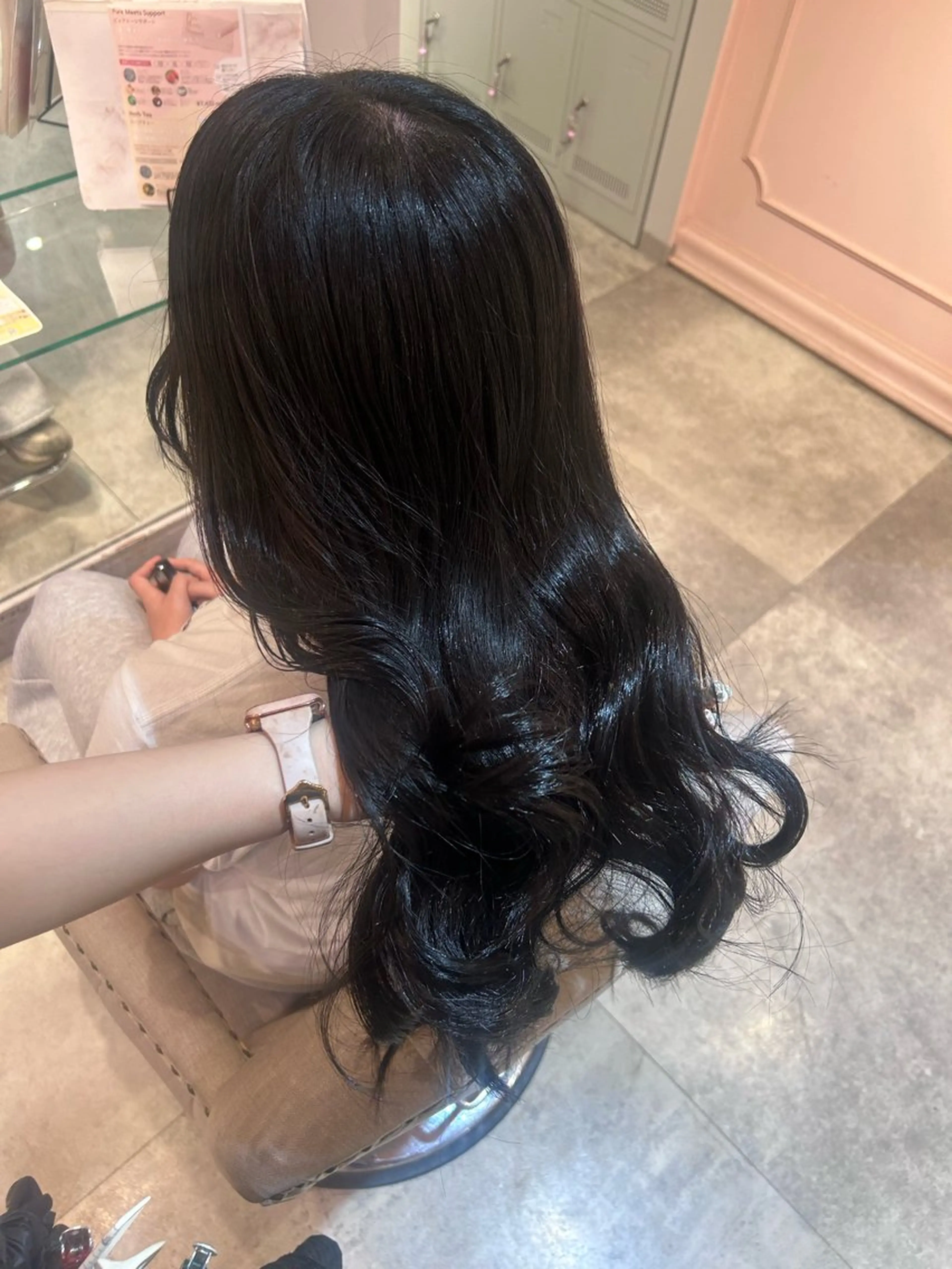 ロング カラー ヘアカラー 🤍ふんわりアイドル カラー🎀Rio🪽のヘアスタイル