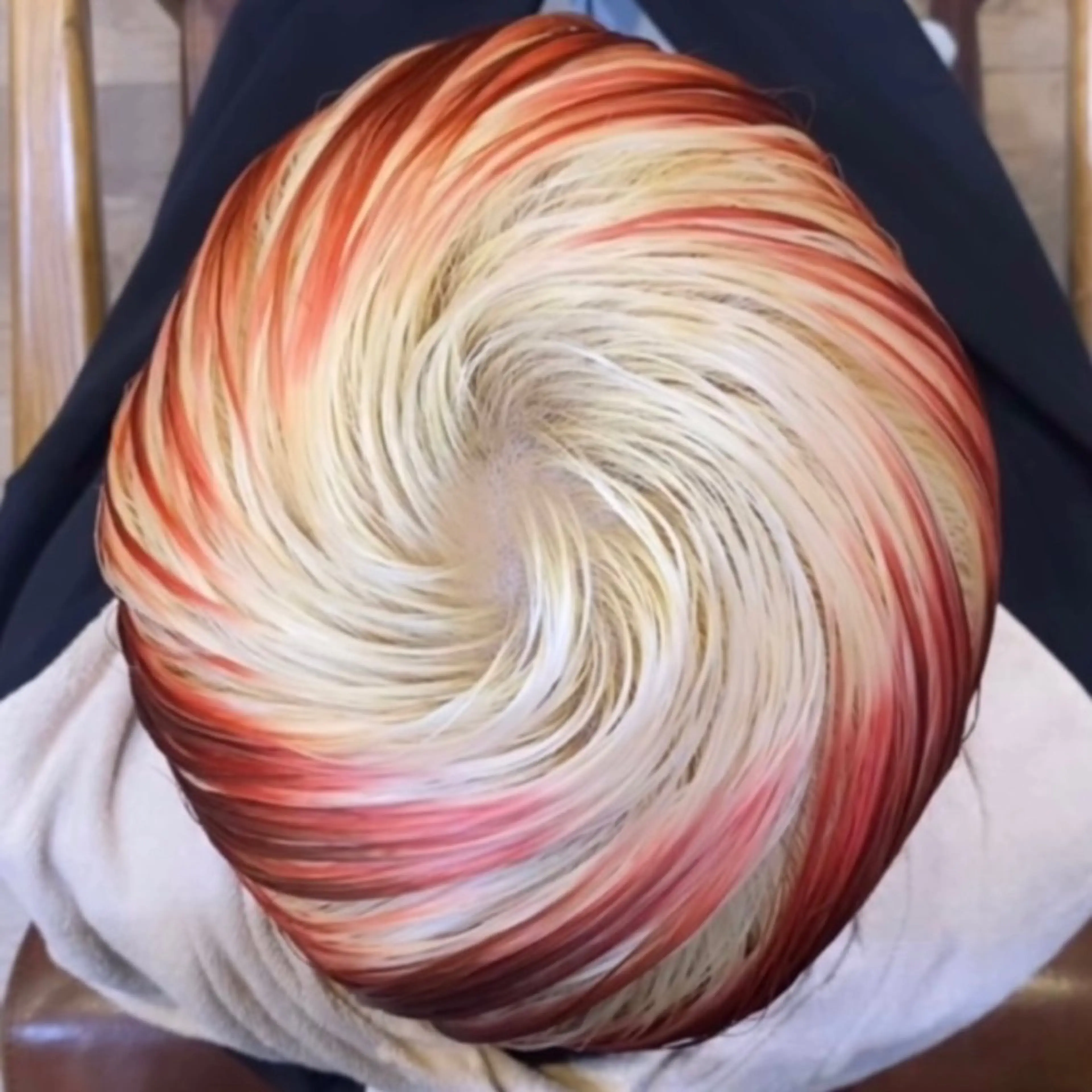 ショート カラー デザインカラー ヘアカラー トリートメント 複雑履歴修正 TAKEのヘアスタイル