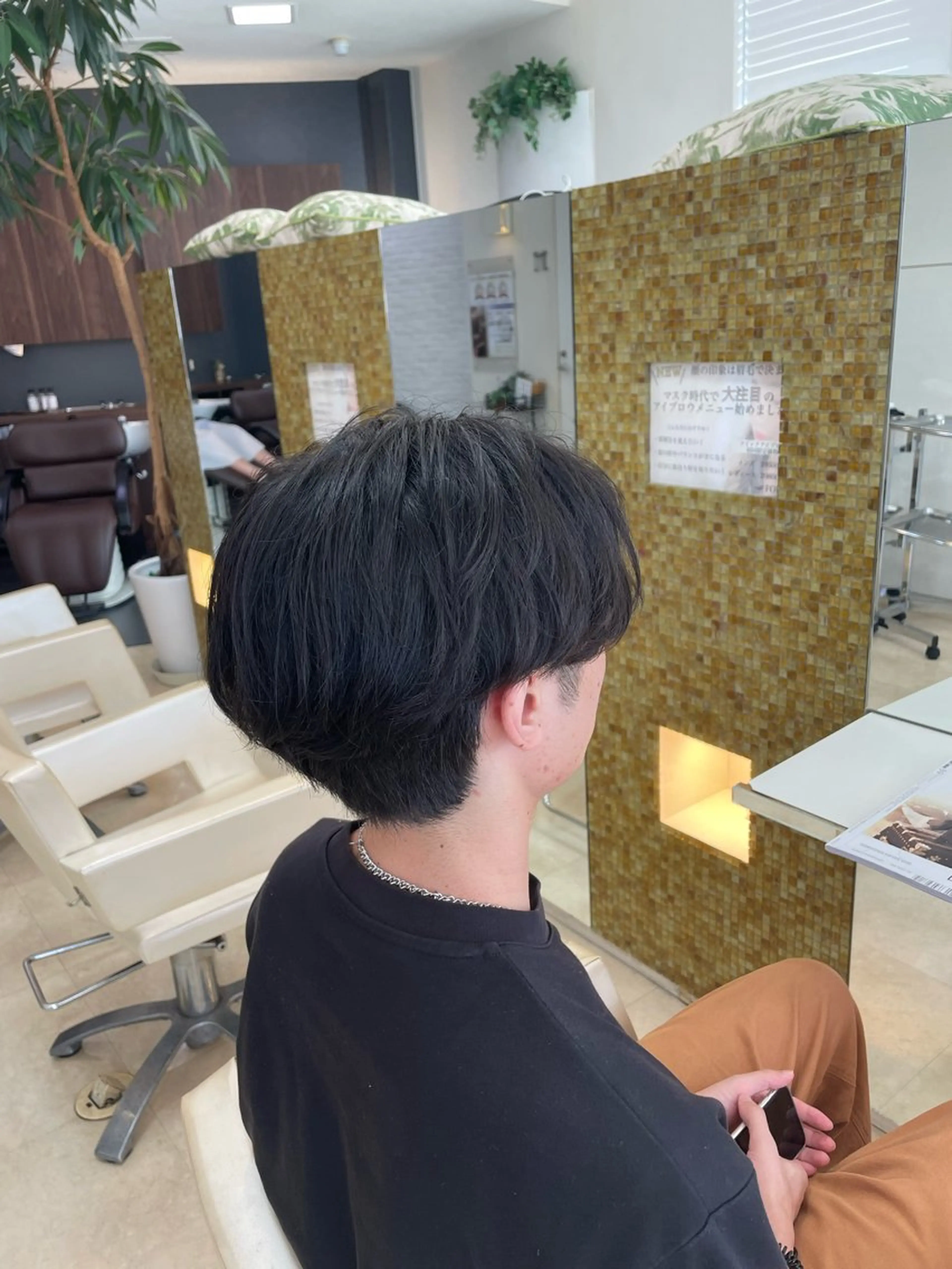 ショート パーマ メンズ メンズ韓国風 メンズパーマ 刈り上げ 韓国風ヘア chic大宮東口所属・🔥大宮メンズ特化 ﾒﾝｽﾞﾍｱ伊藤🔥のヘアスタイル