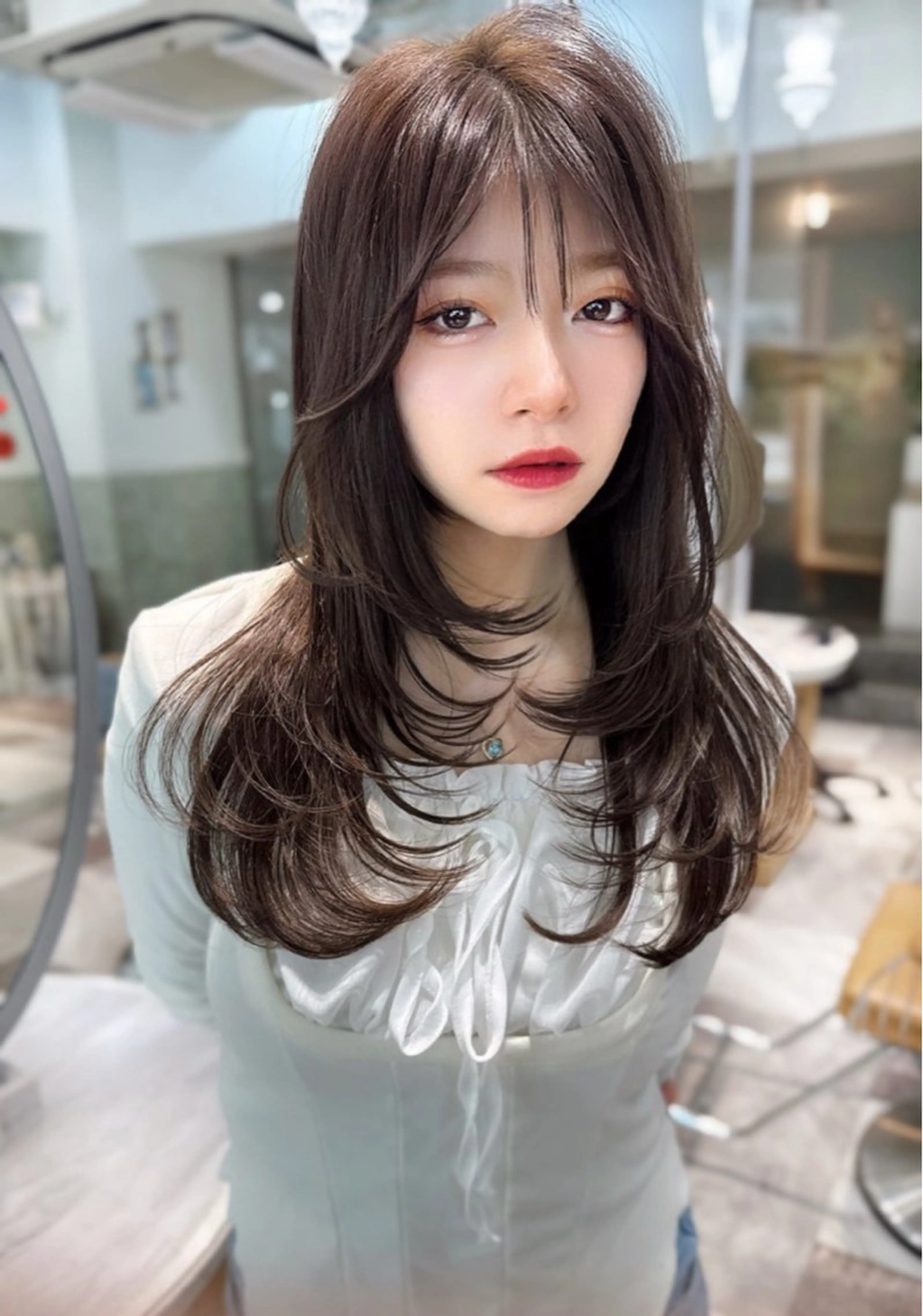 ミディアム カラー カット ヘアカラー トリートメント 木屋元一/透明感 /レイヤー/顔まわりのヘアスタイル