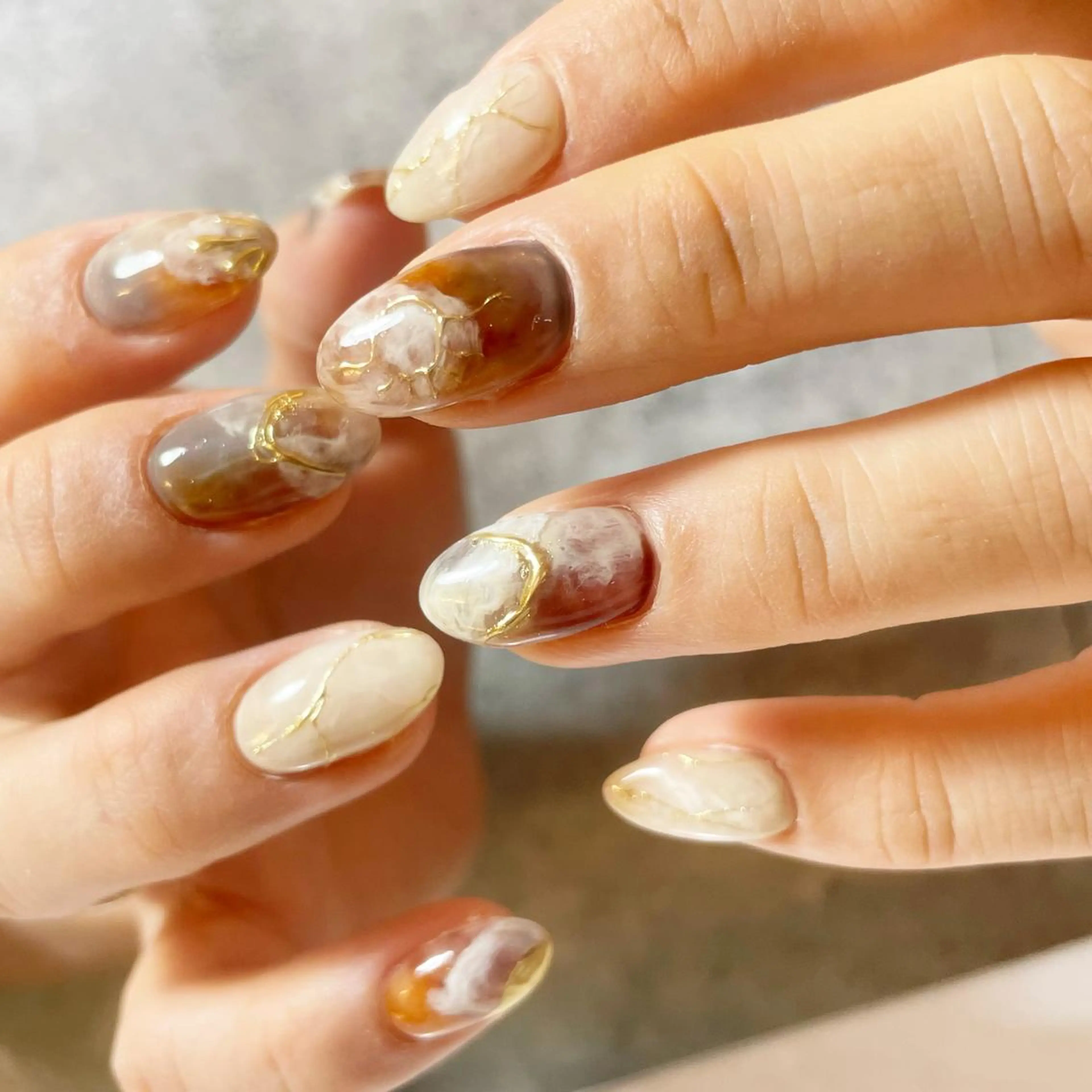 ネイル ブラウン ニュアンスネイル Classy【クラッシー】所属・Classy: Mizukiのネイルデザイン