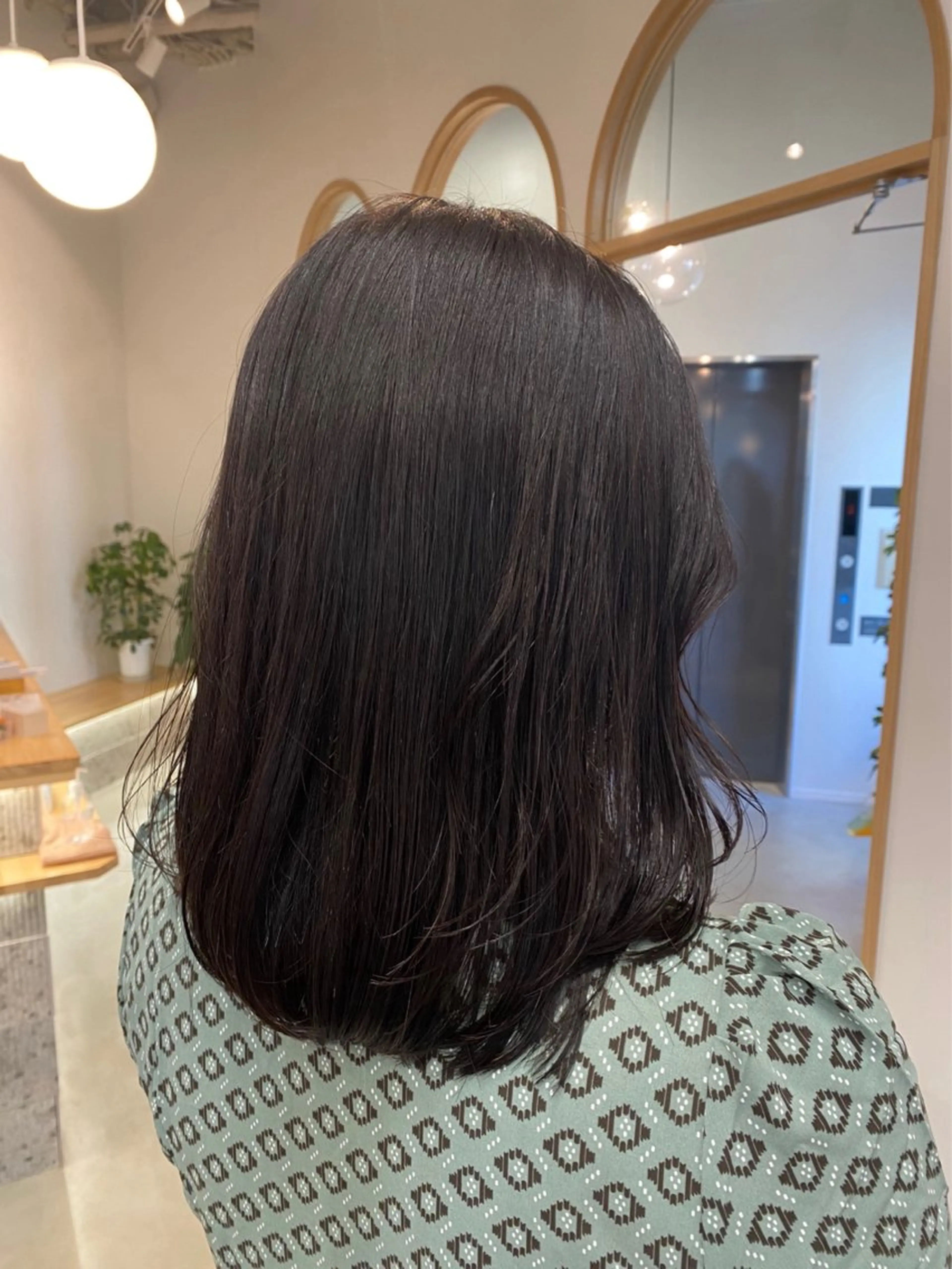 セミロング カット ヘアカラー トリートメント sanae /透明感カラーのヘアスタイル
