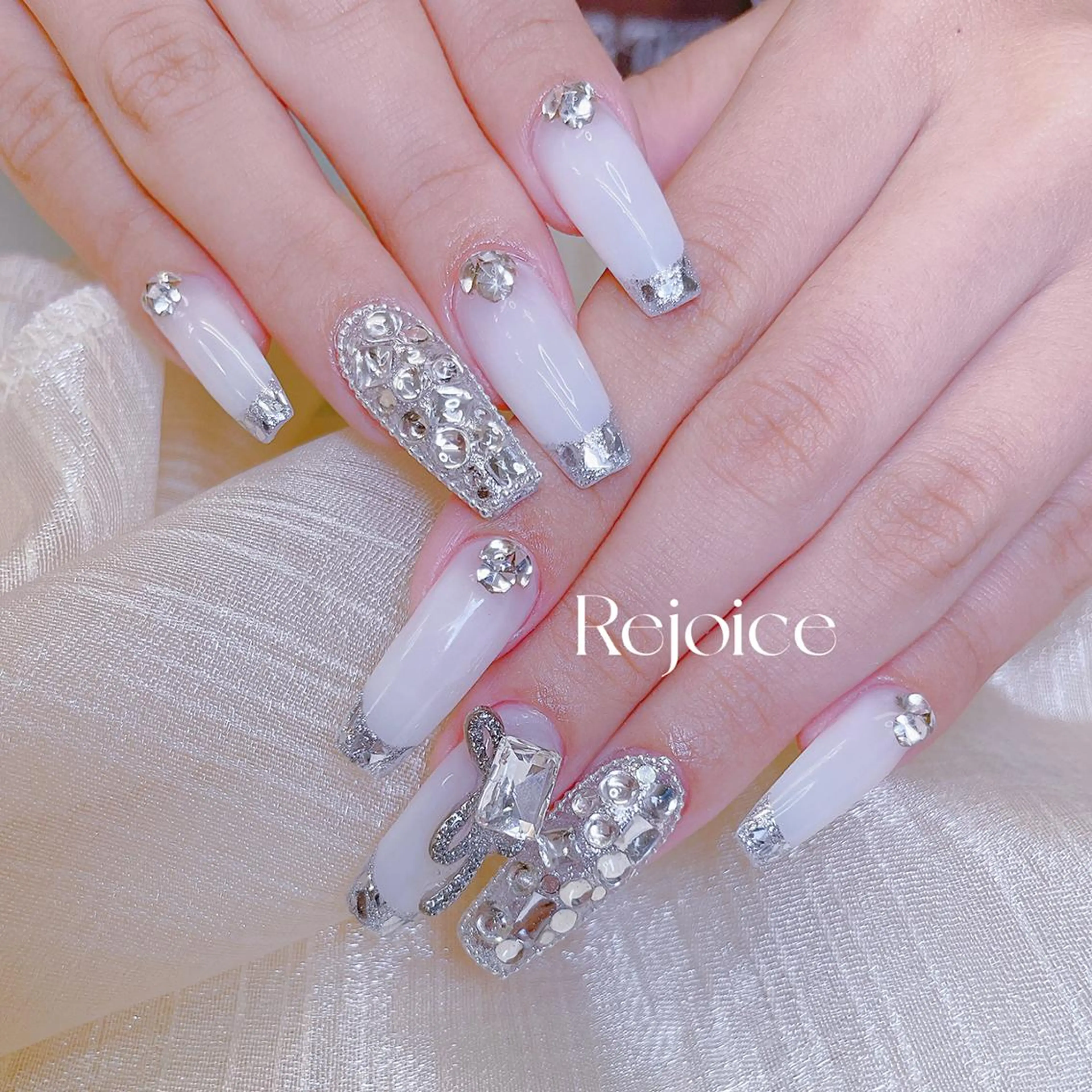 ネイル ルイス " Nail 渋谷のネイルデザイン