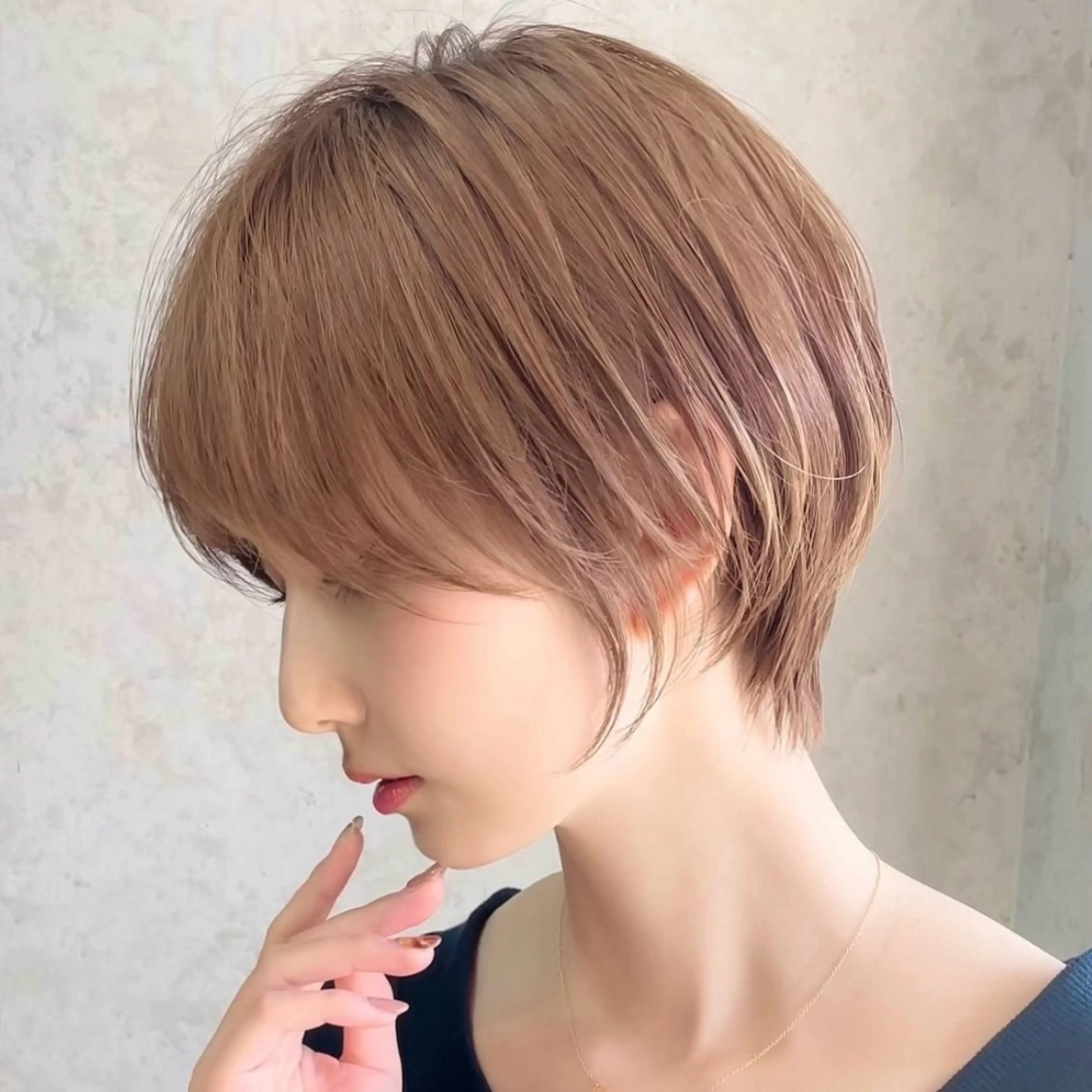 ショート ショートヘア tricot TOKYO AVEDA 表参道店所属・西嶋 祐太のヘアスタイル