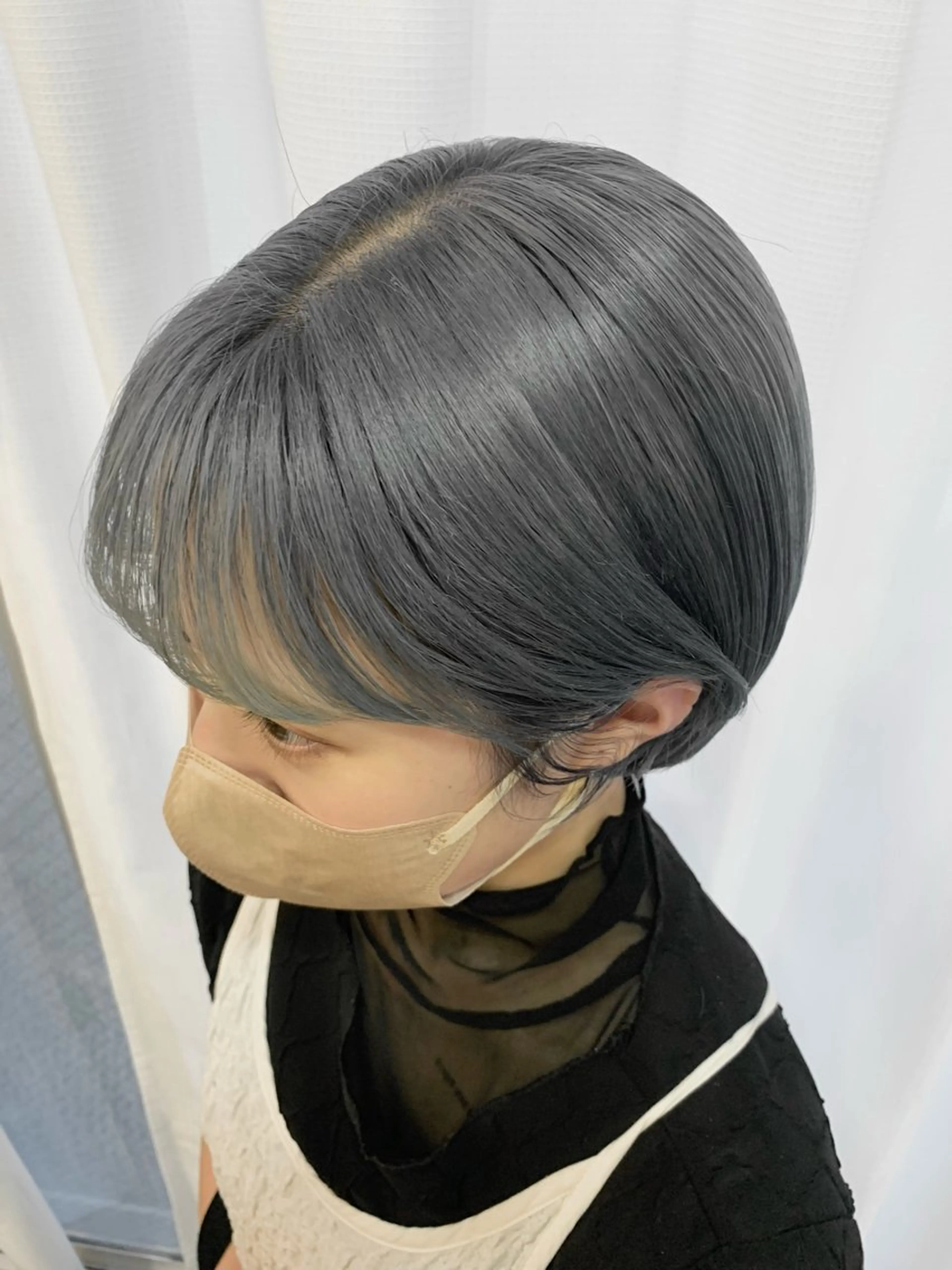 ショート カラー ブリーチ ダブルカラー mulum hair dressing salon所属・Yuuki🌷名古屋 栄　ベージュ/カラーのヘアスタイル