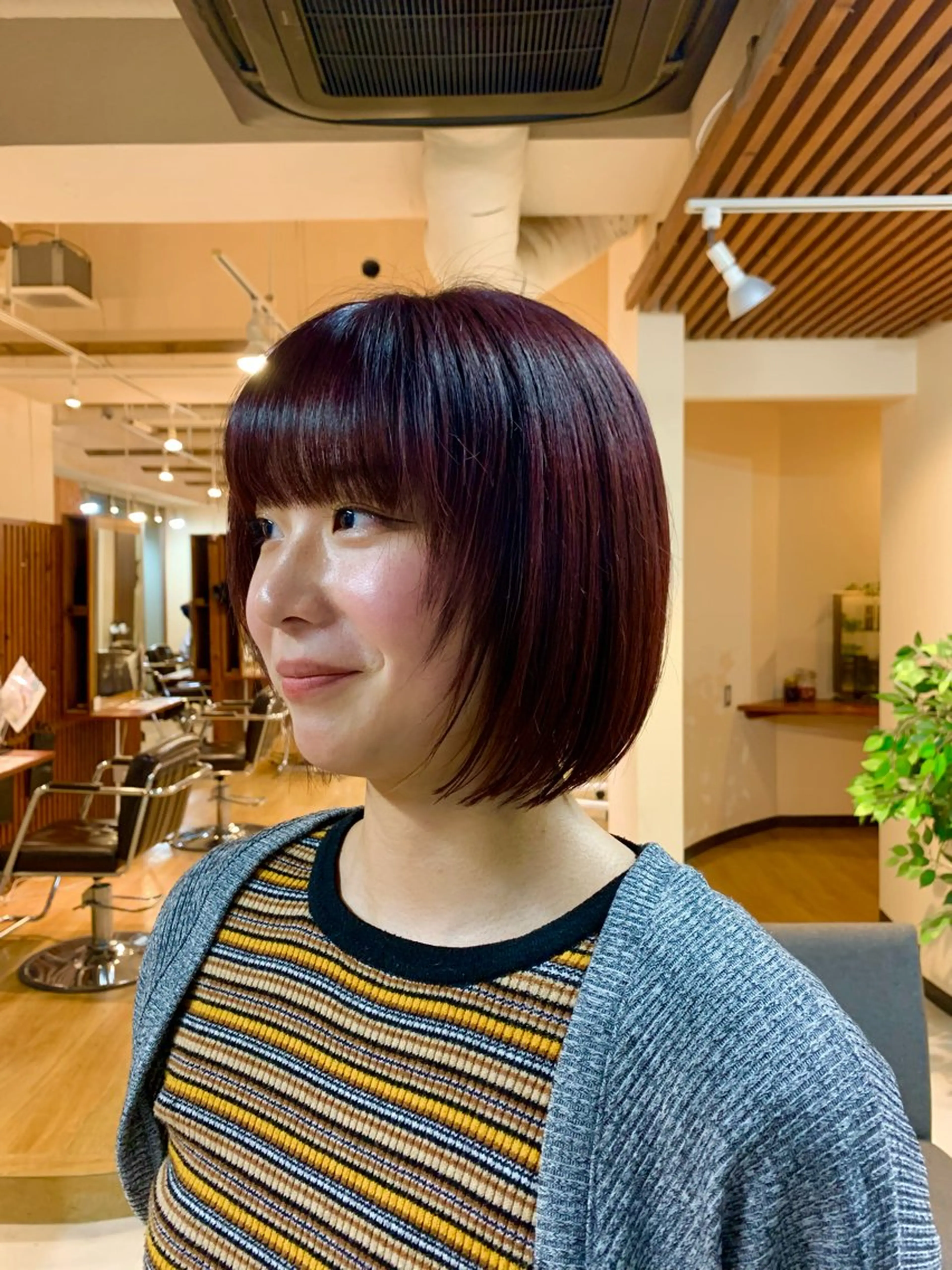 ショート カラー ブリーチ ブリーチなしカラー ショートヘア カット ヘアカラー トリートメント 海外ガール ハイトーン　竹井俊介のヘアスタイル