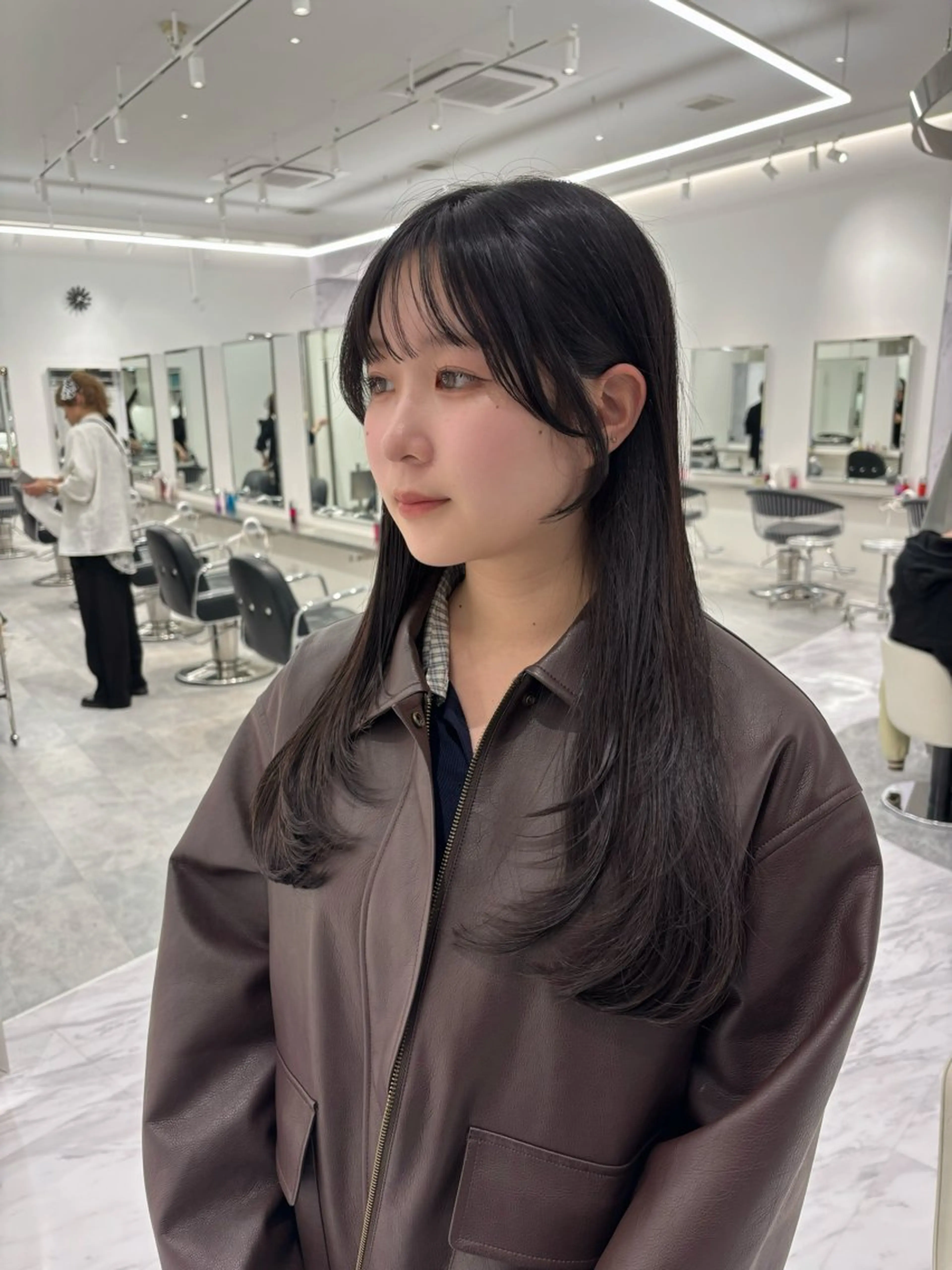 ロング カラー ロング カット ヘアカラー トリートメント ParveMix 🐾鳥取彩花のヘアスタイル