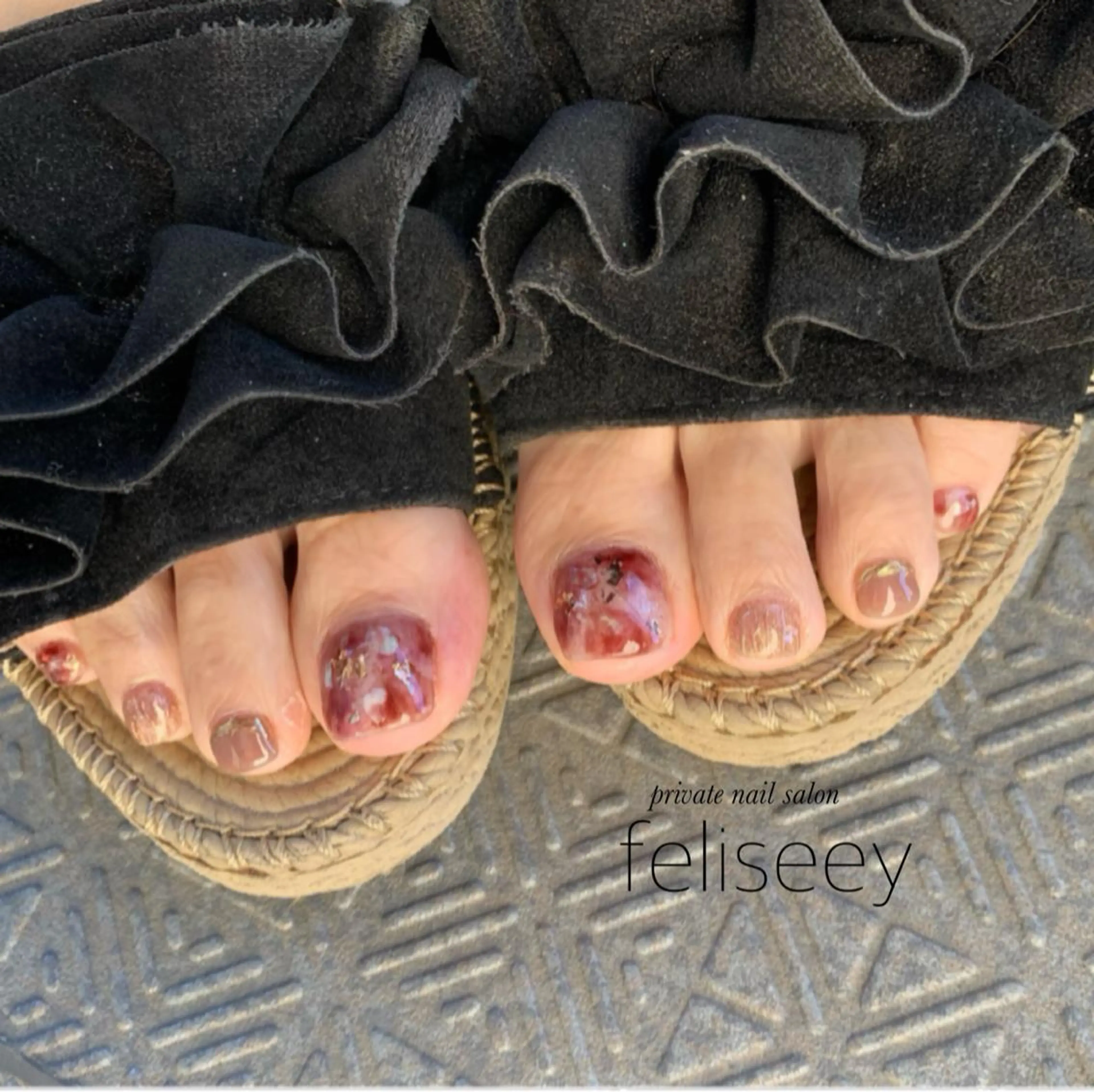 ネイル ジェルネイル ニュアンスネイル パラジェル feliseey 〘フェリシー 〙のネイルデザイン