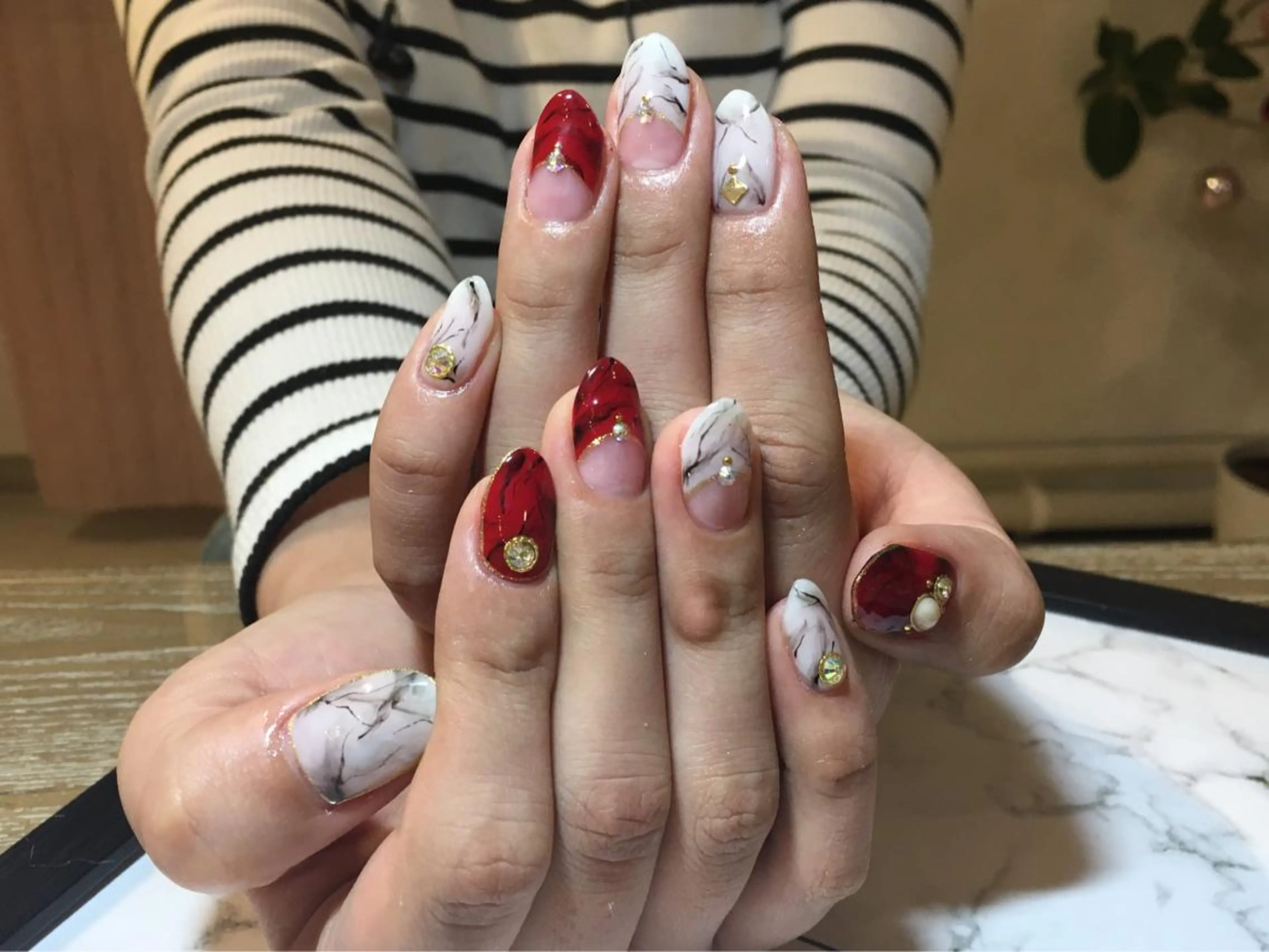 ネイル 持ち込み ハンドネイル LOVE NAIL 💕Sonoのネイルデザイン