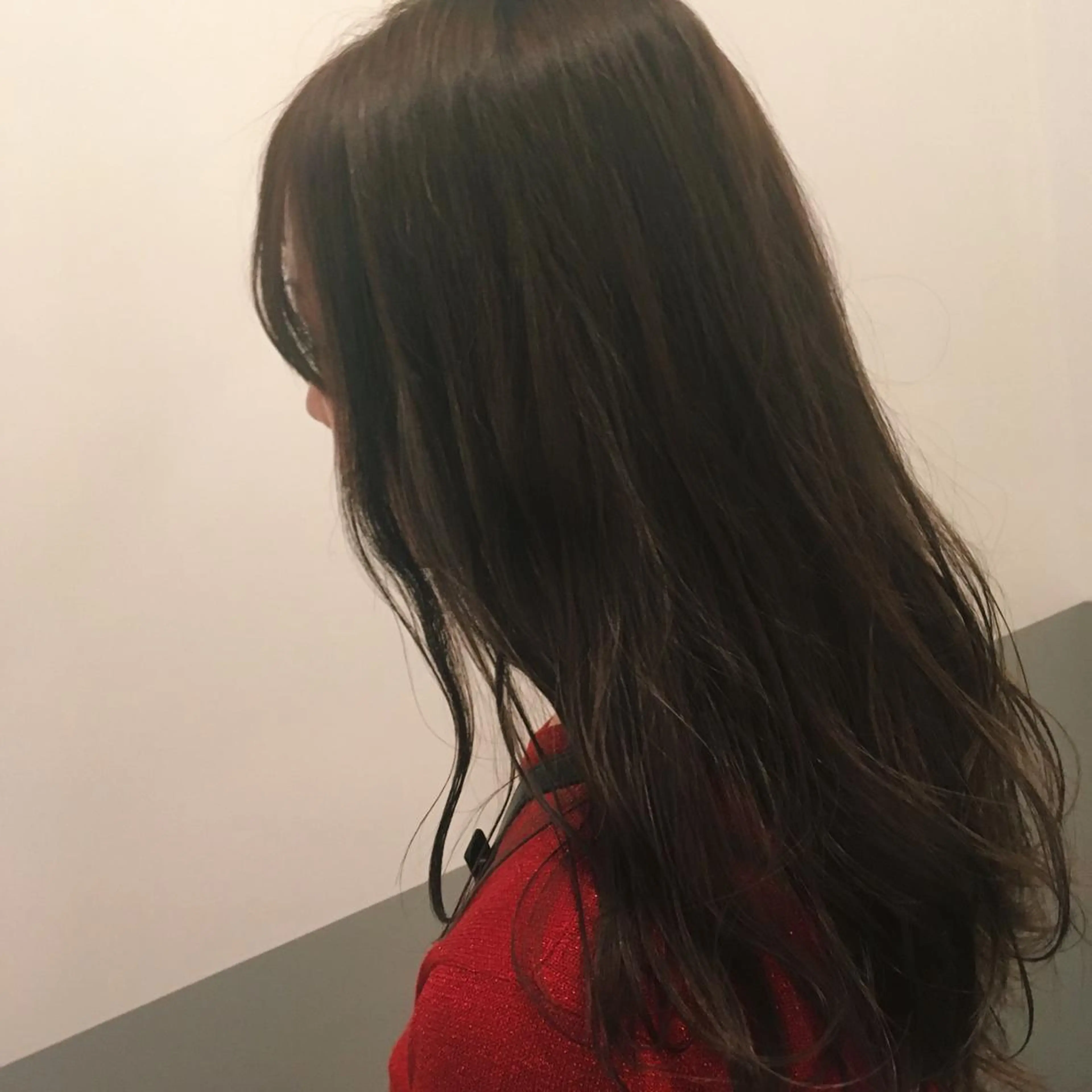 ロング カラー RINA🧤 デザインとボブのヘアスタイル