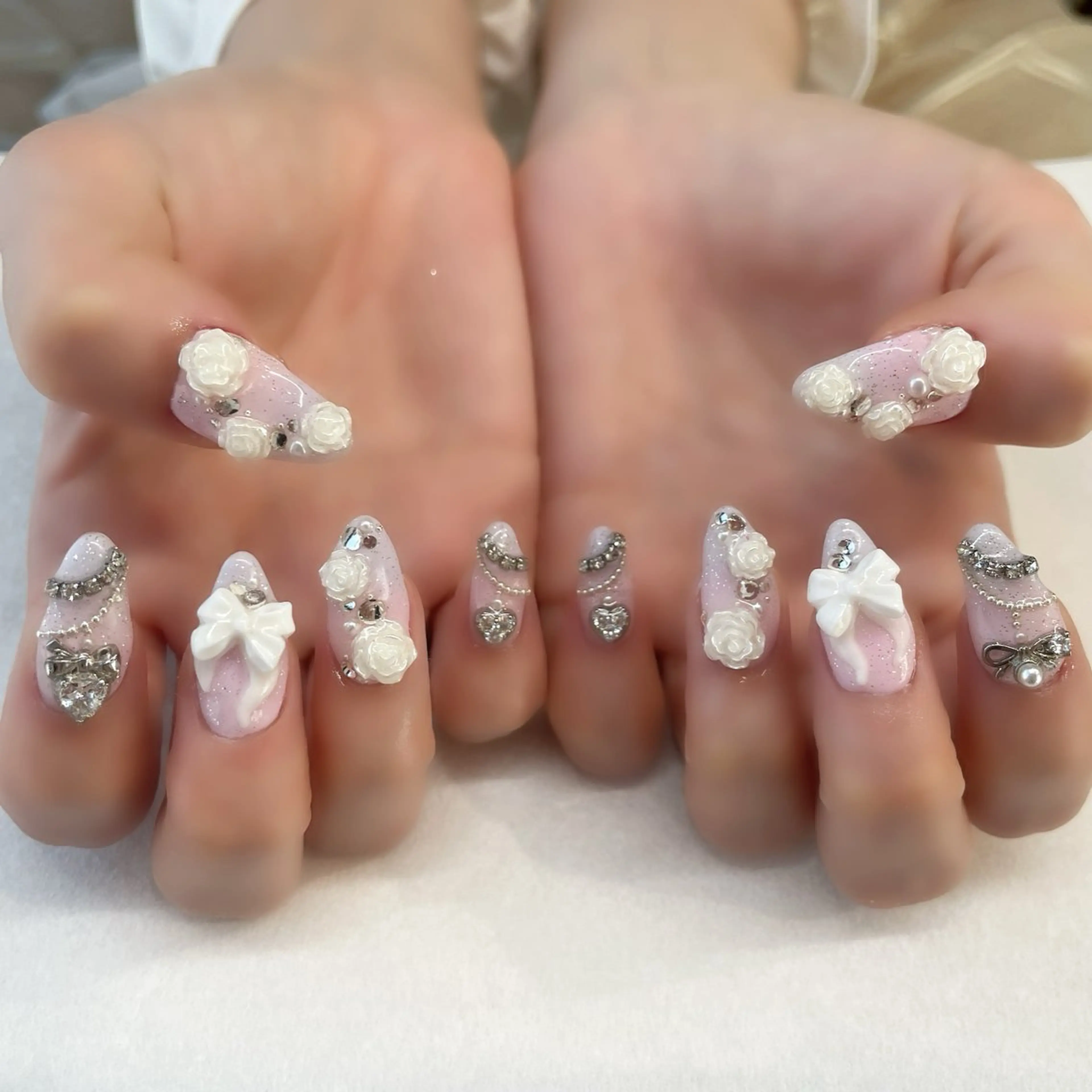 ネイル ハンドネイル 💎🐰 saki. m 🐰💎のネイルデザイン