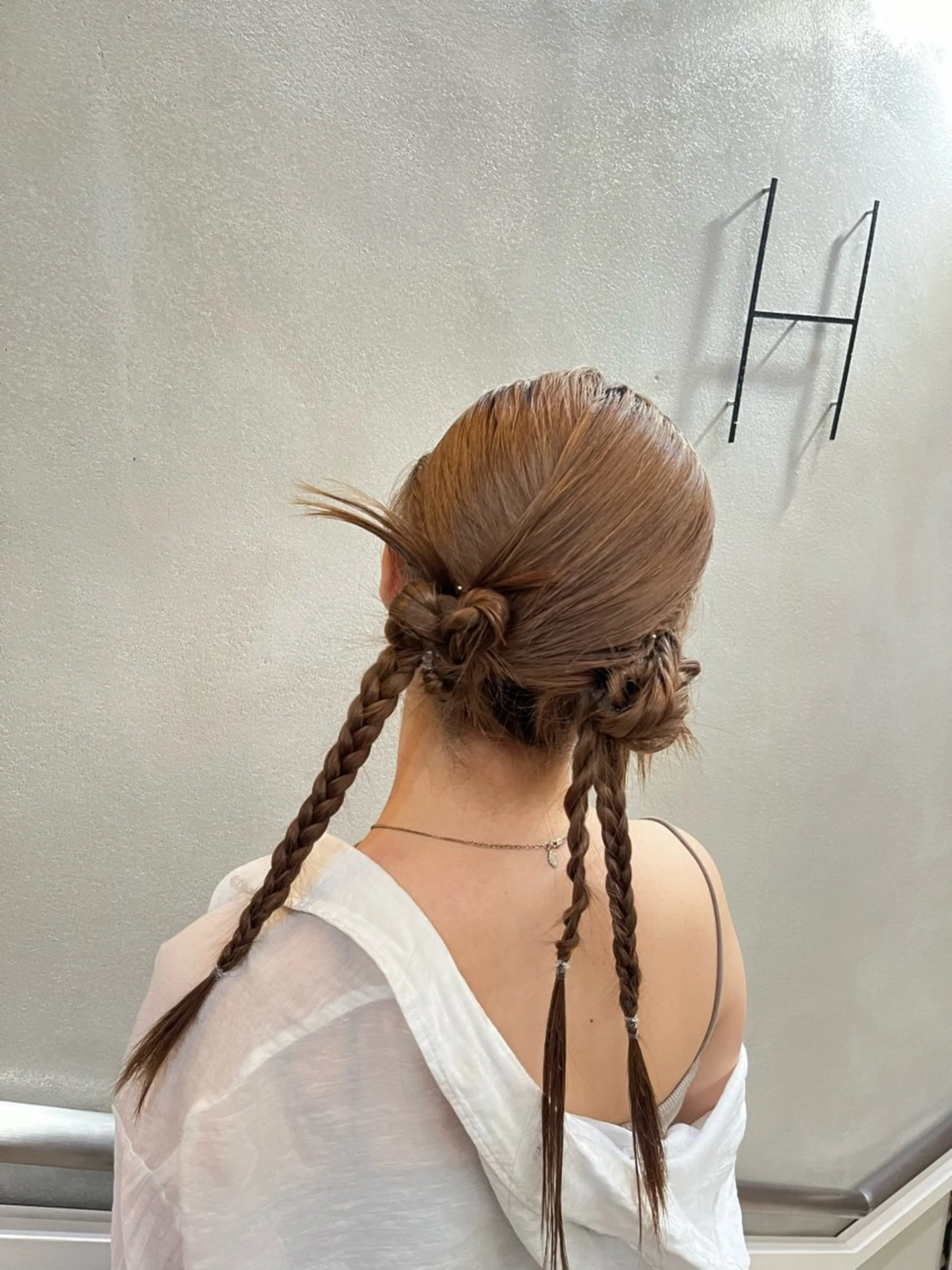 ロング カラー ヘアセット 佐藤 永夏のヘアスタイル