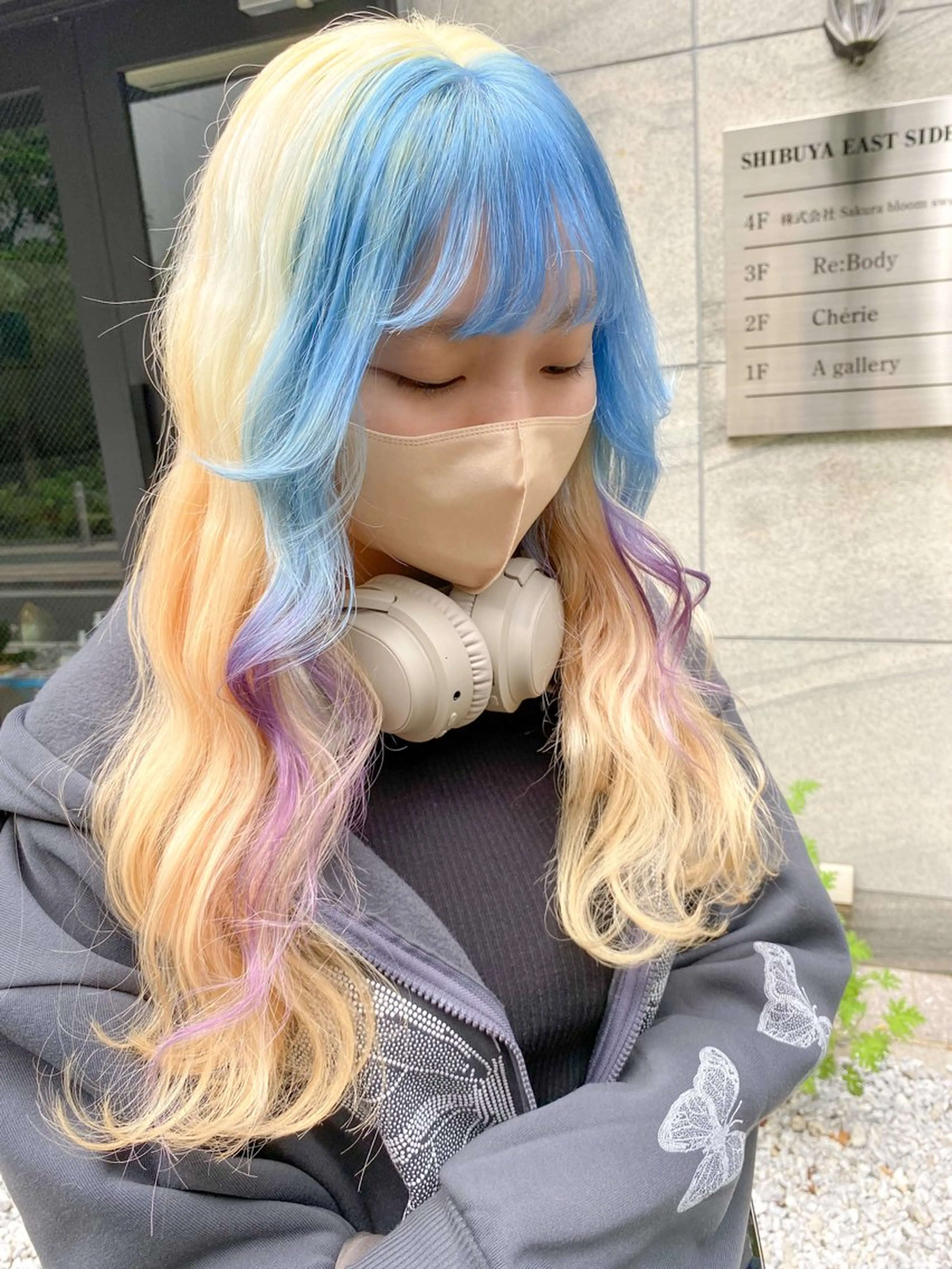 ロング カラー ブルーカラー デザインカラー グラデーションカラー 韓国風カラー ピンクカラー ヘアカラー Chérie所属・Chérie 渋谷/カラーサロンのヘアスタイル