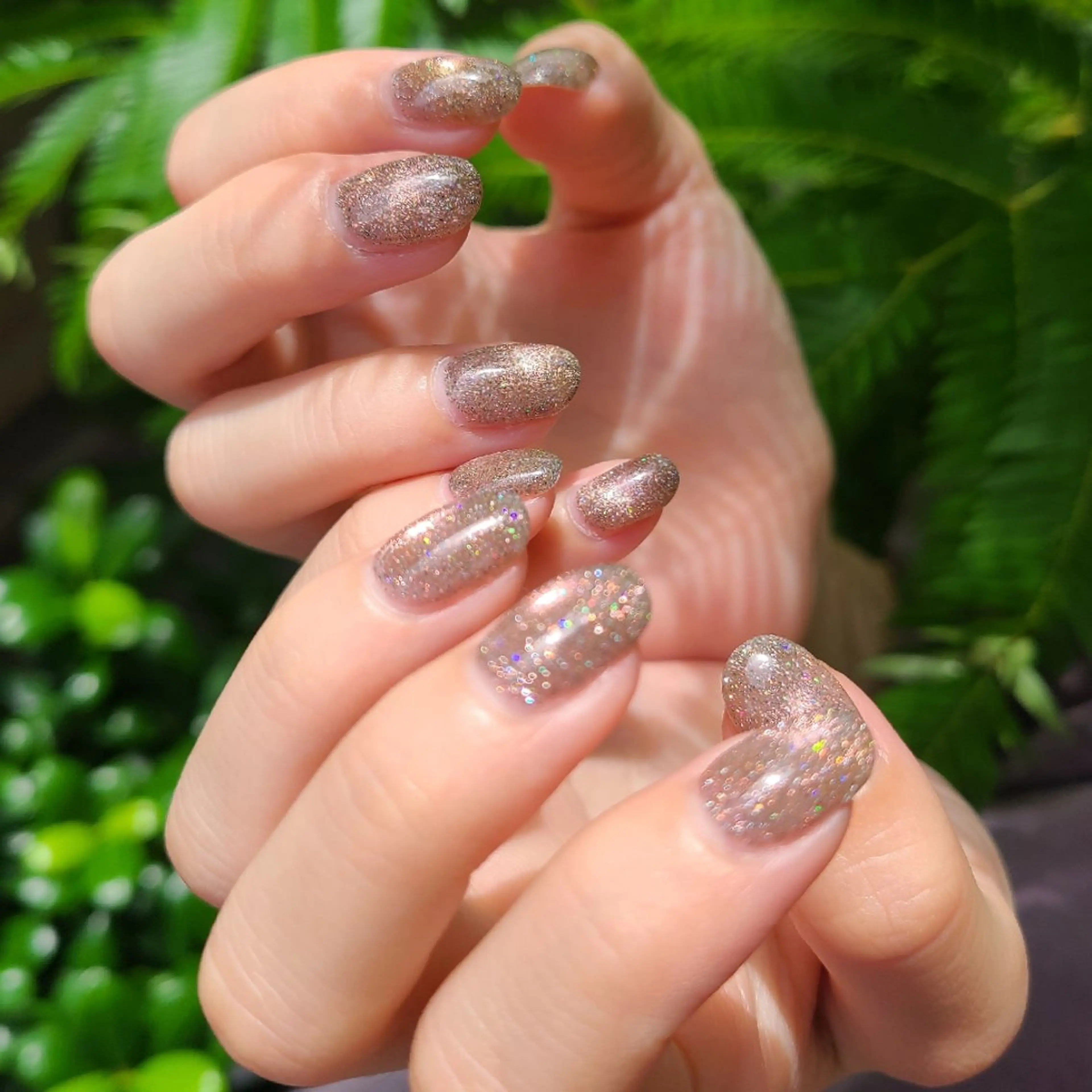 ネイル フラッシュネイル ラメ(グリッター) マグネットネイル ビー玉ネイル おそろいネイル 川澄もえ/ relownail のネイルデザイン
