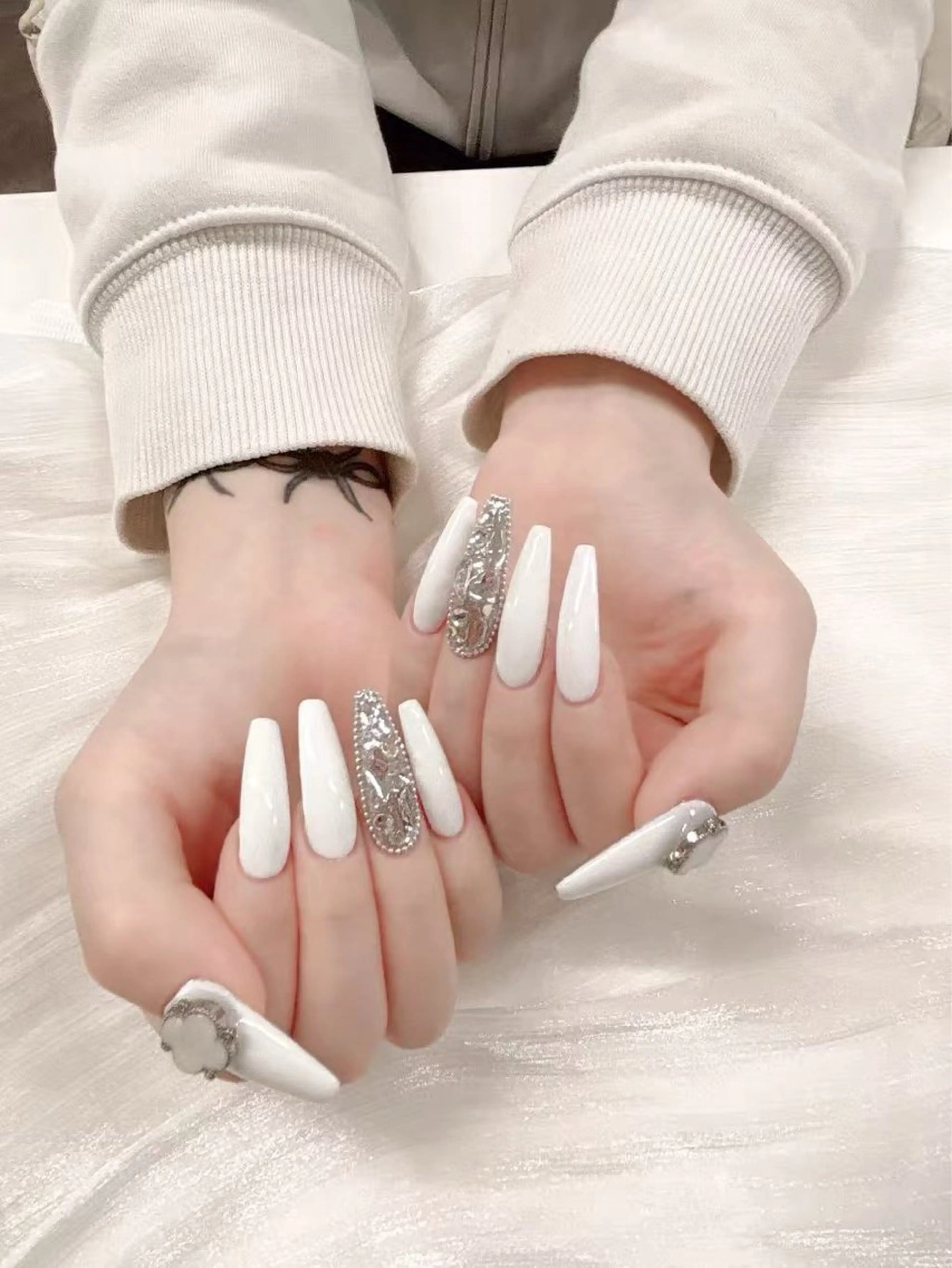 ネイル W &nail所属・Lu miのネイルデザイン