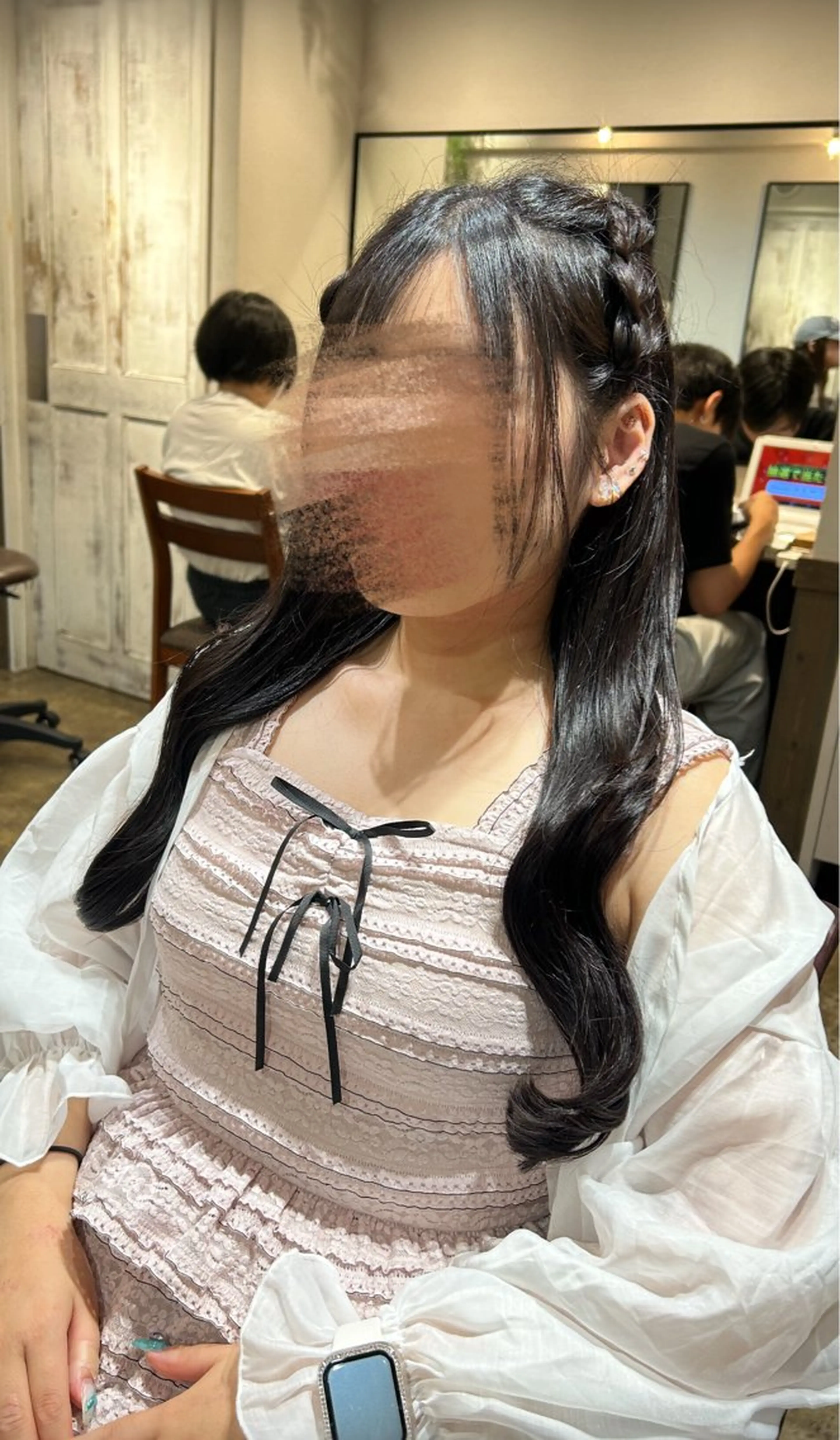 顔周りカット+ヘアアレンジ超お得クーポン🉐【パーティーヘアセット🪅🎉】つけたいヘアアクセはお持ち込みください♪の写真