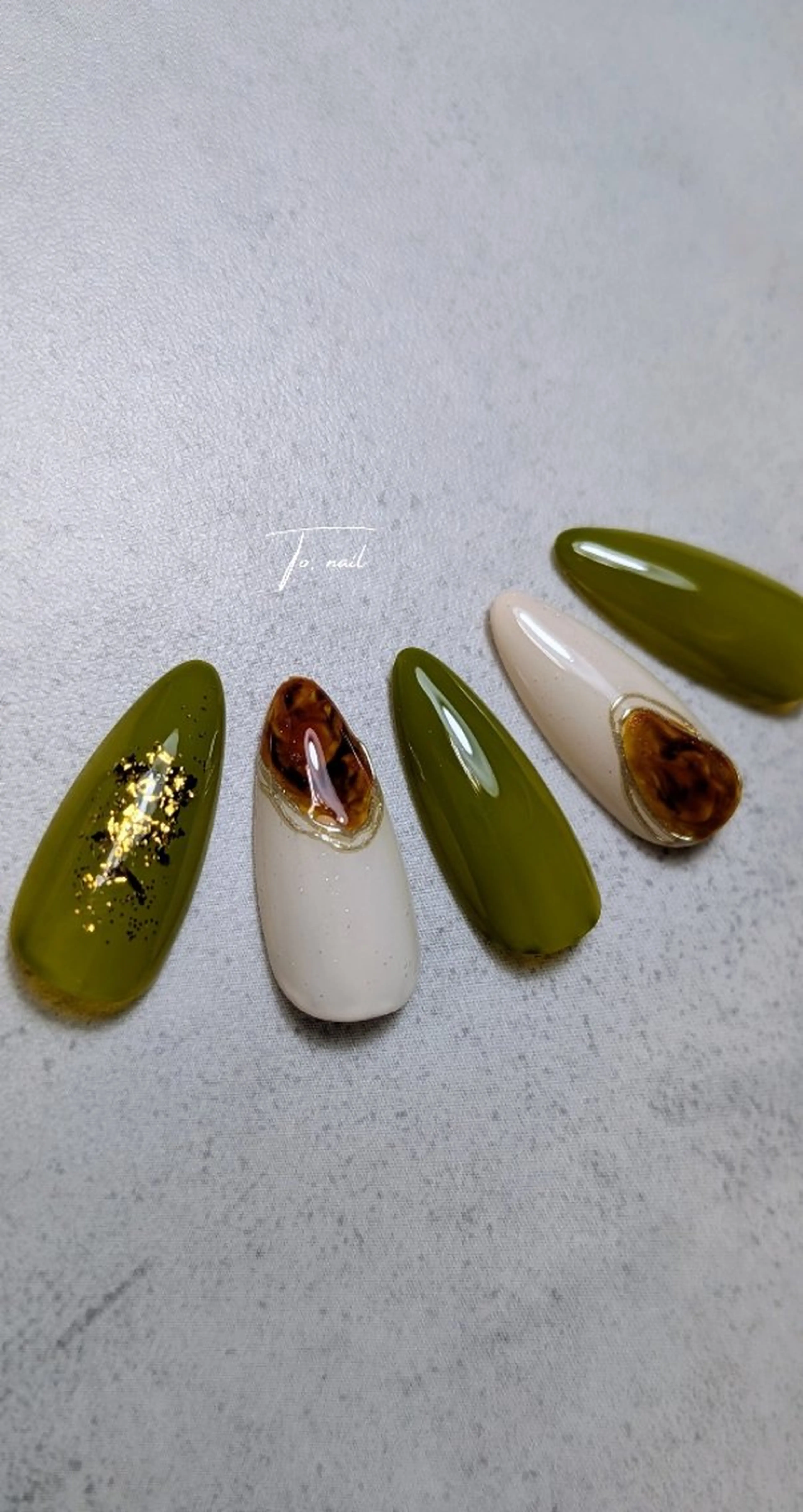 ネイル ハンドネイル To. nail （トゥ ネイル）のネイルデザイン