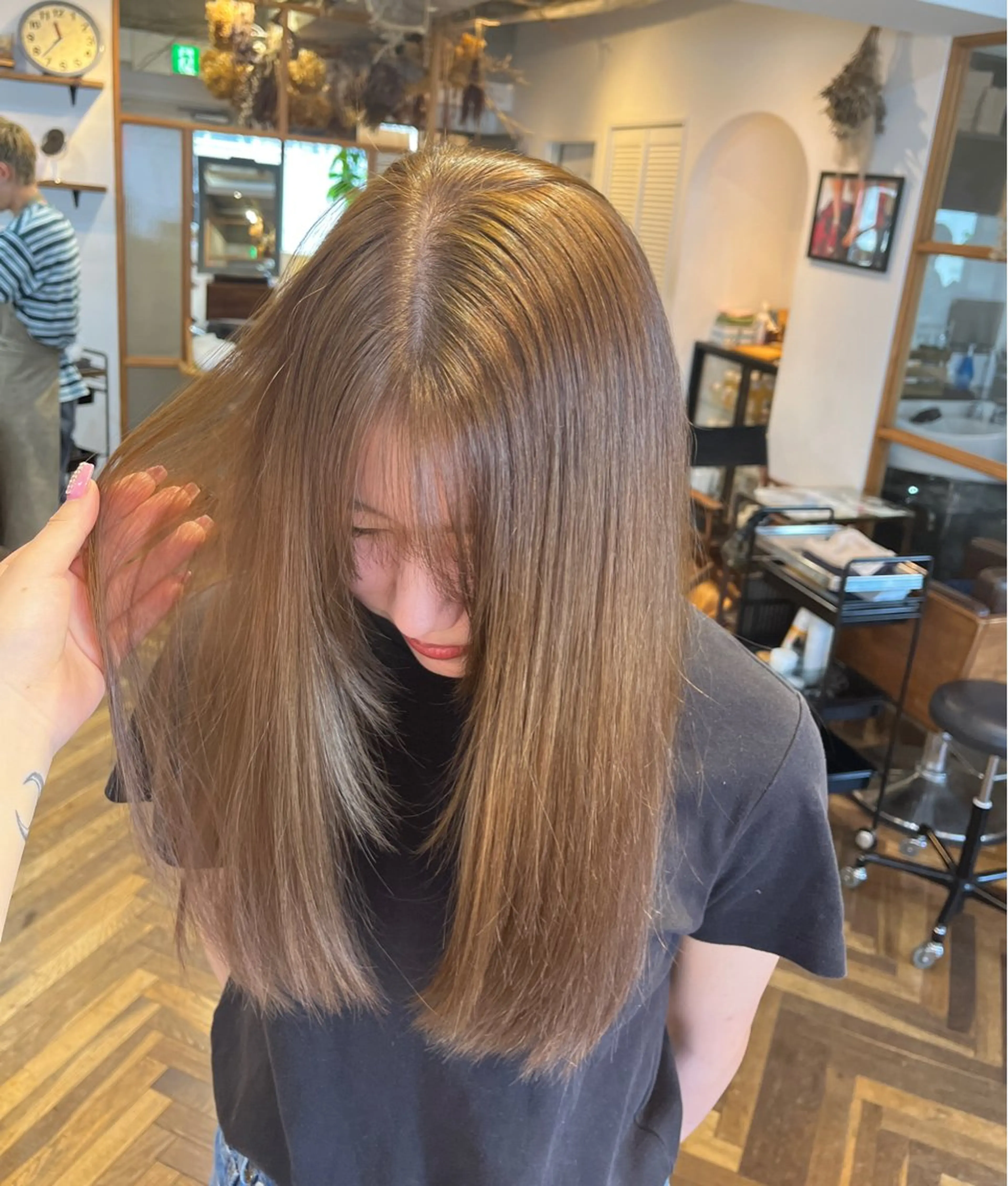 ロング カラー HOMIE TOKYO所属・sora / 渋谷 / ハイトーンのヘアスタイル