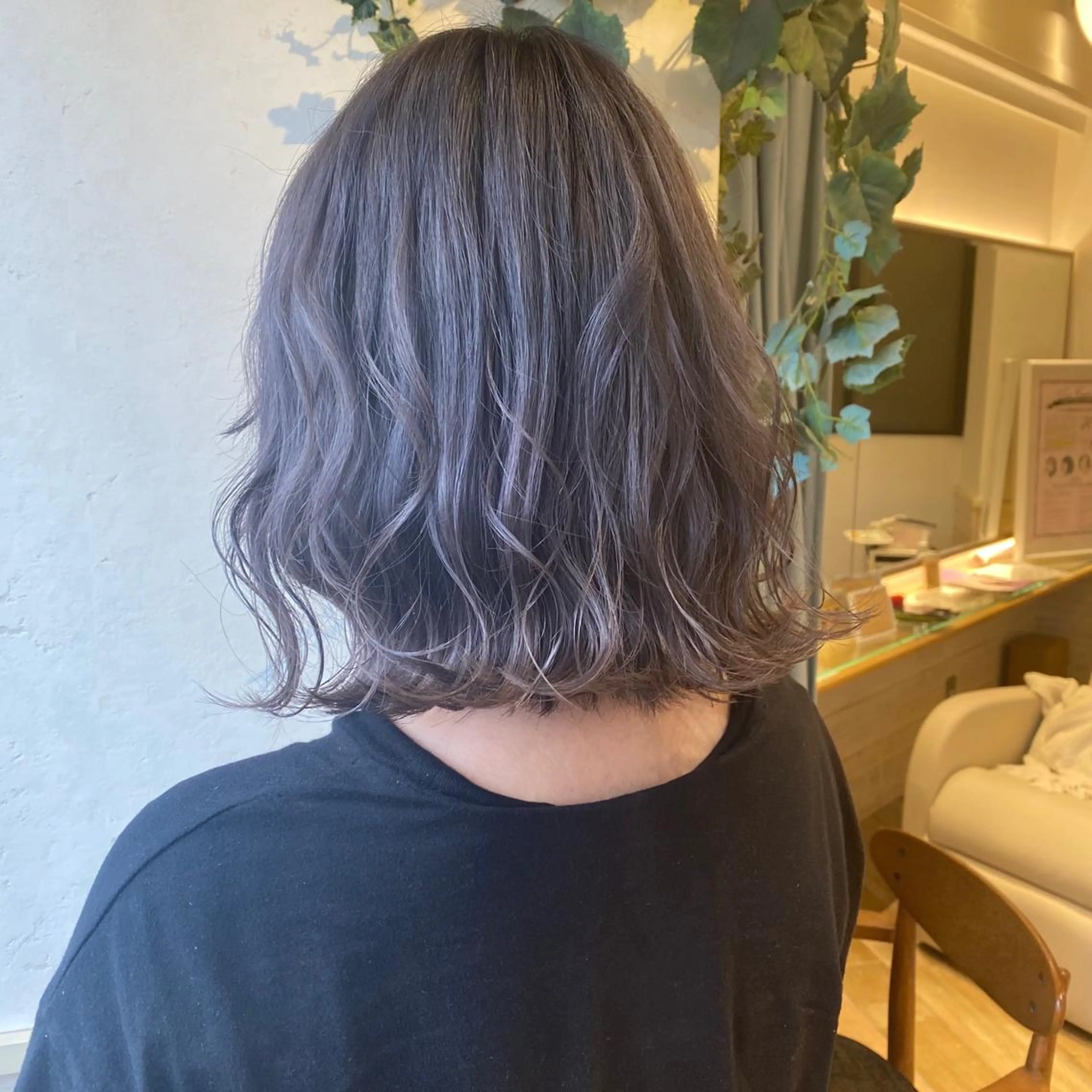 ミディアム カラー グレージュ ラベンダーカラー ラベンダーグレージュ ラベンダーグレー カット ヘアカラー トリートメント 寒河江 舞奈のマツエク・マツパデザイン