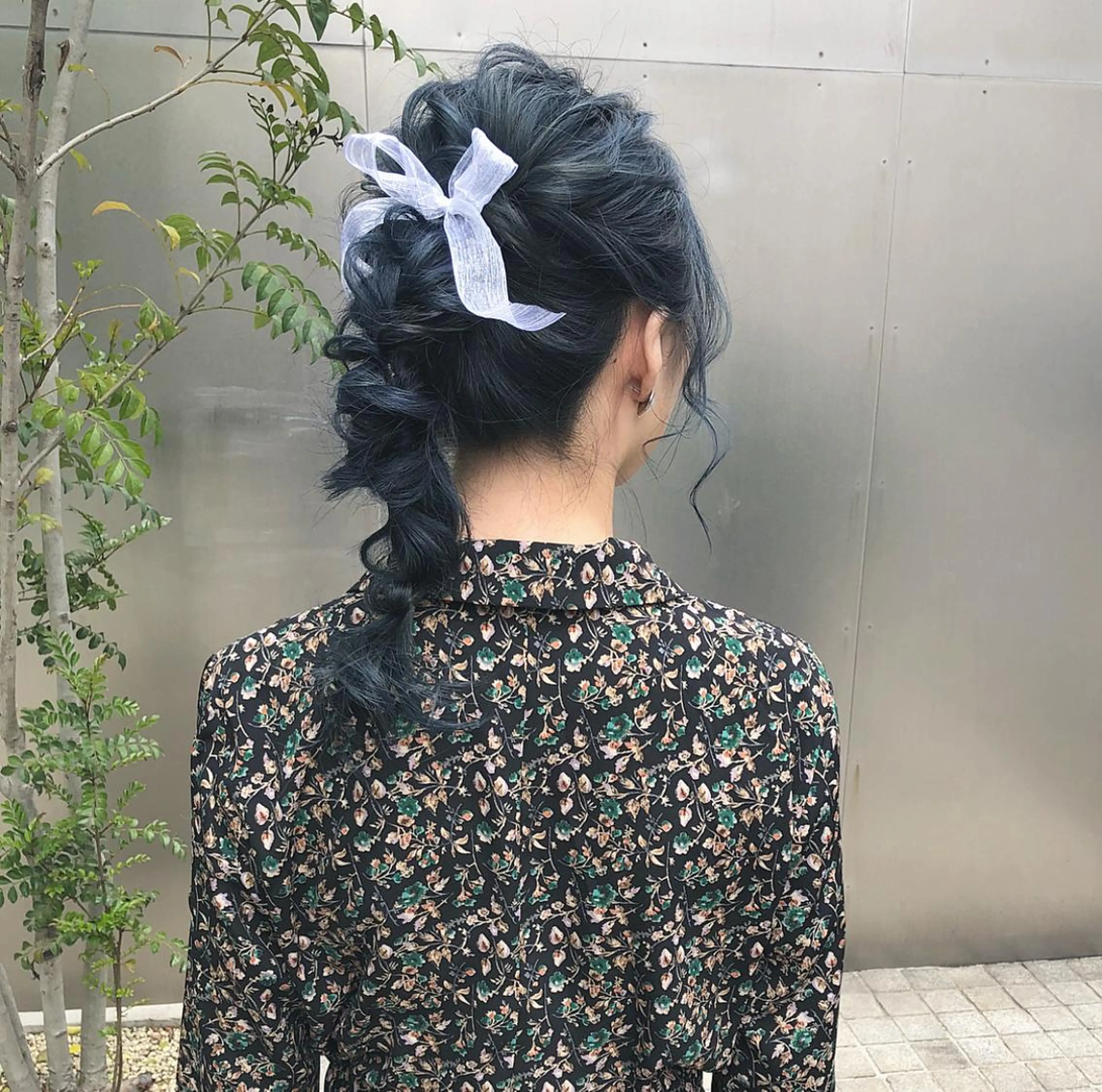 セミロング カラー ヘアアレンジ ネイビーカラー autre所属・大久保 ひでなりのヘアスタイル