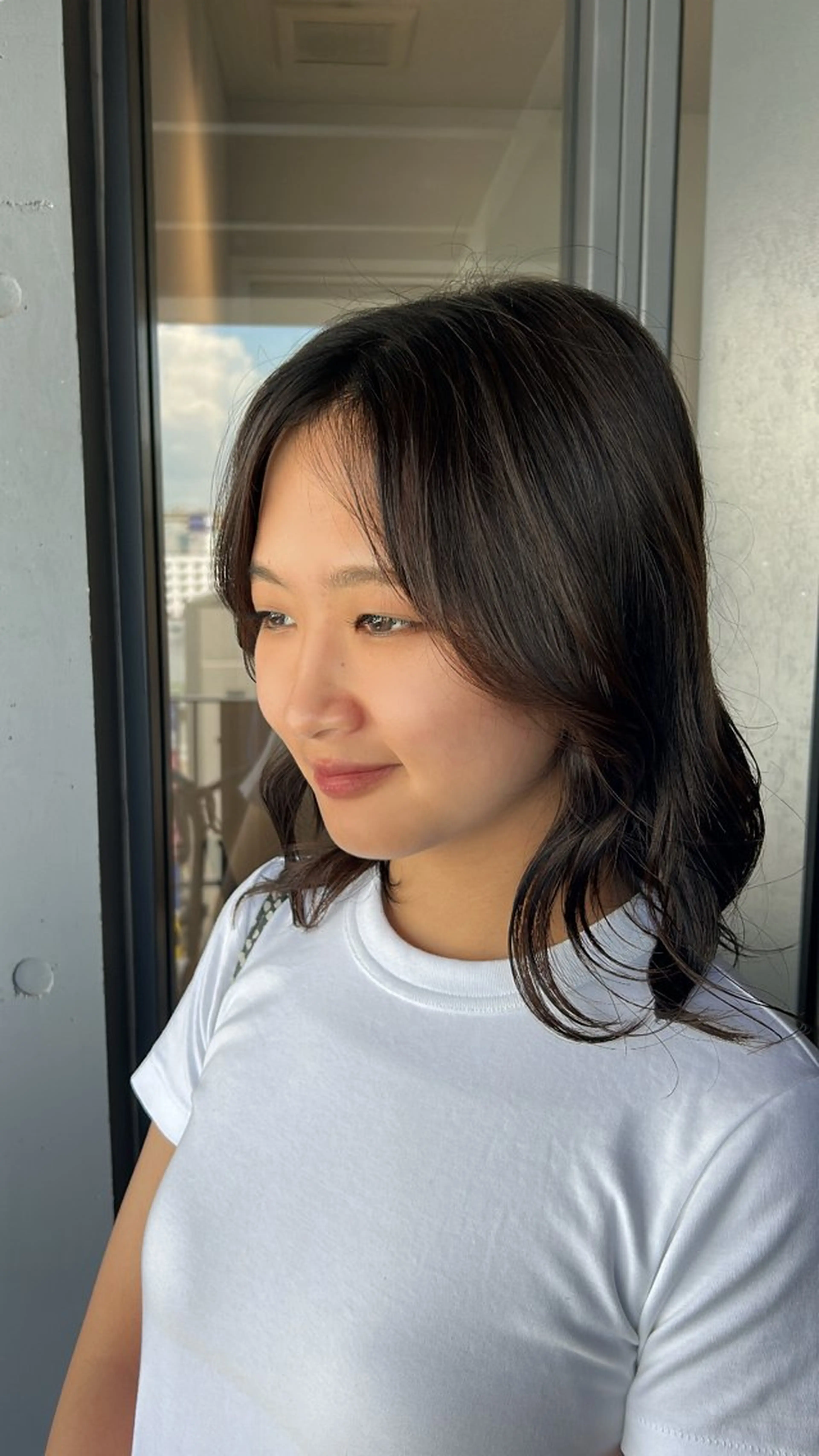 ミディアム ぱつっとボブ/Wカラ ー/ことこ🍒のヘアスタイル