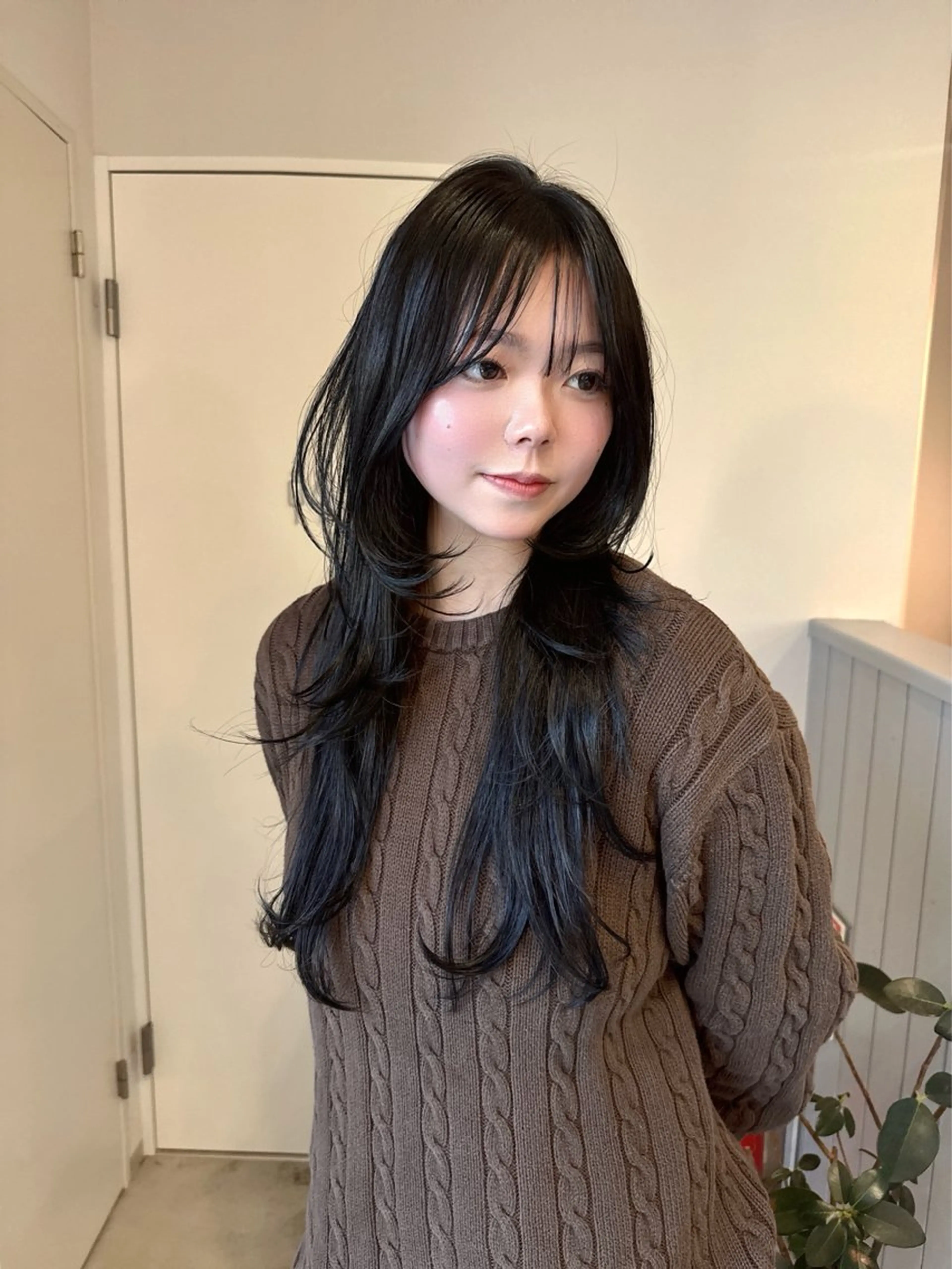 ロング カラー ハッシュカット 韓国風ヘア レイヤーカット ウルフカット カット ヘアカラー トリートメント .ico所属・宮城 ほのかのヘアスタイル