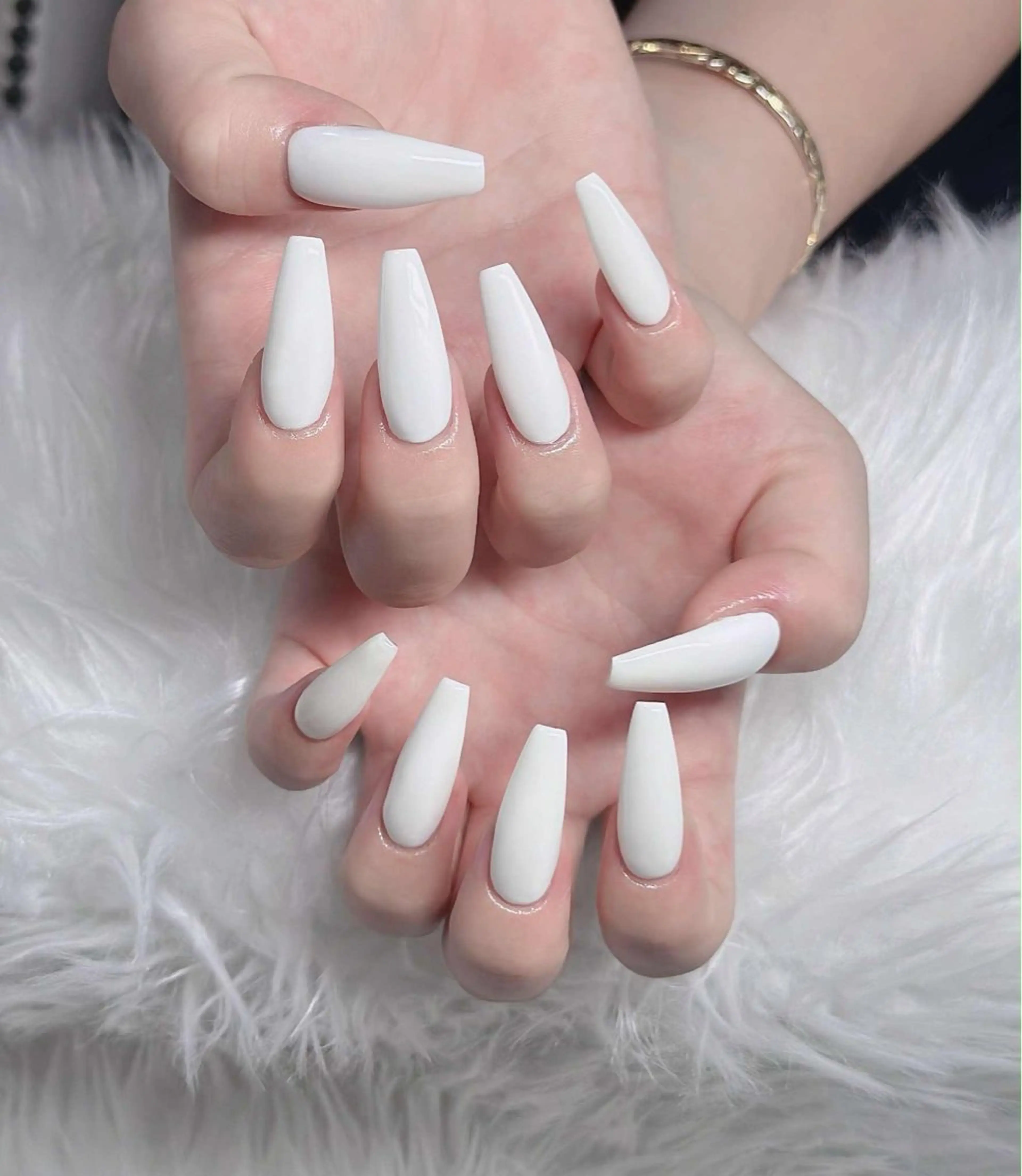 ネイル フレンチネイル ジェルネイル ハロウィン キラキラネイル 韓国ネイル H.babynailsalon所属・H.baby Nail Salonのネイルデザイン