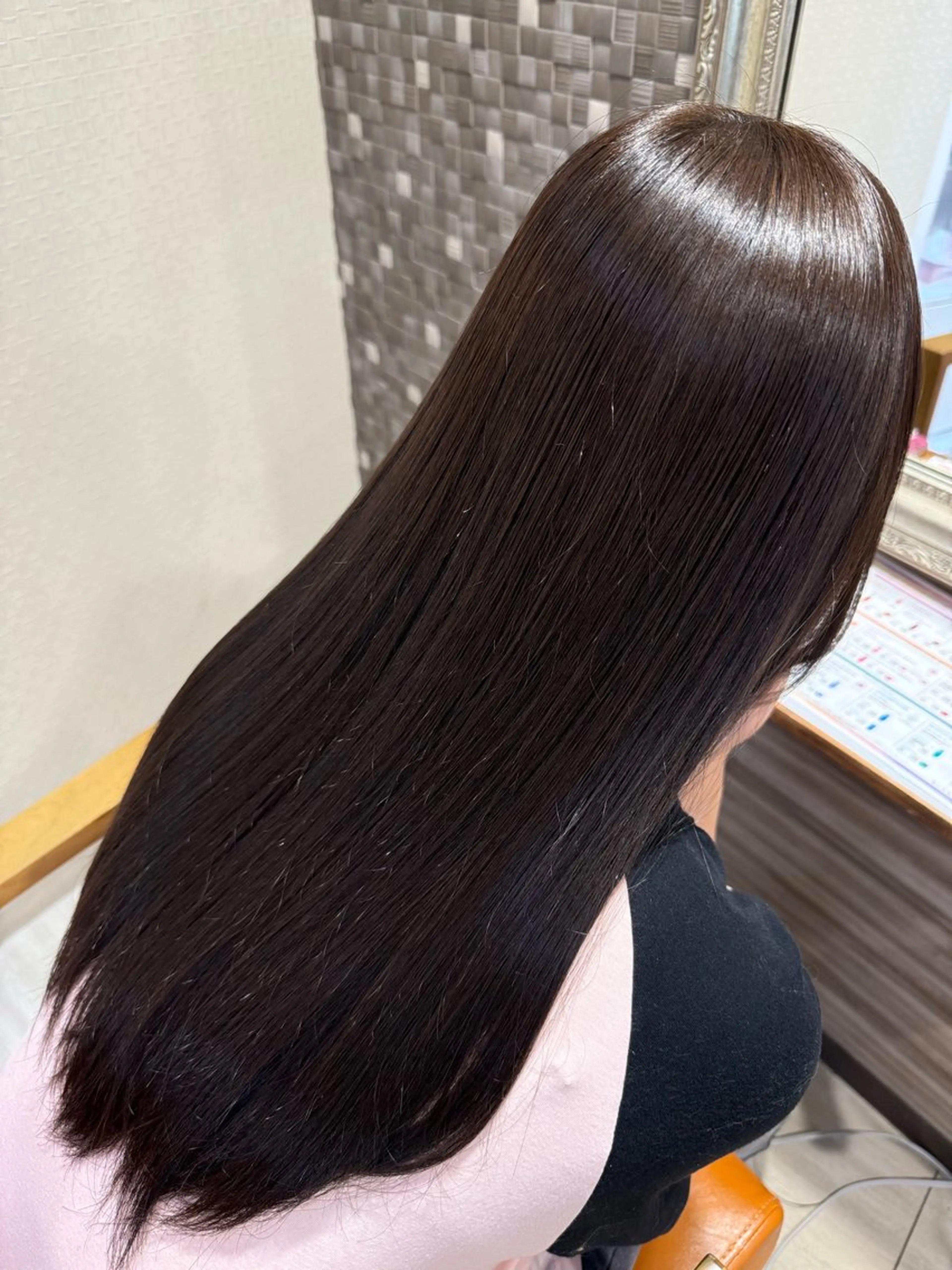ロング カラー 透明感カラー トリートメント まとまらない髪に🌼 髪質改善｜長島 彩瑛のヘアスタイル