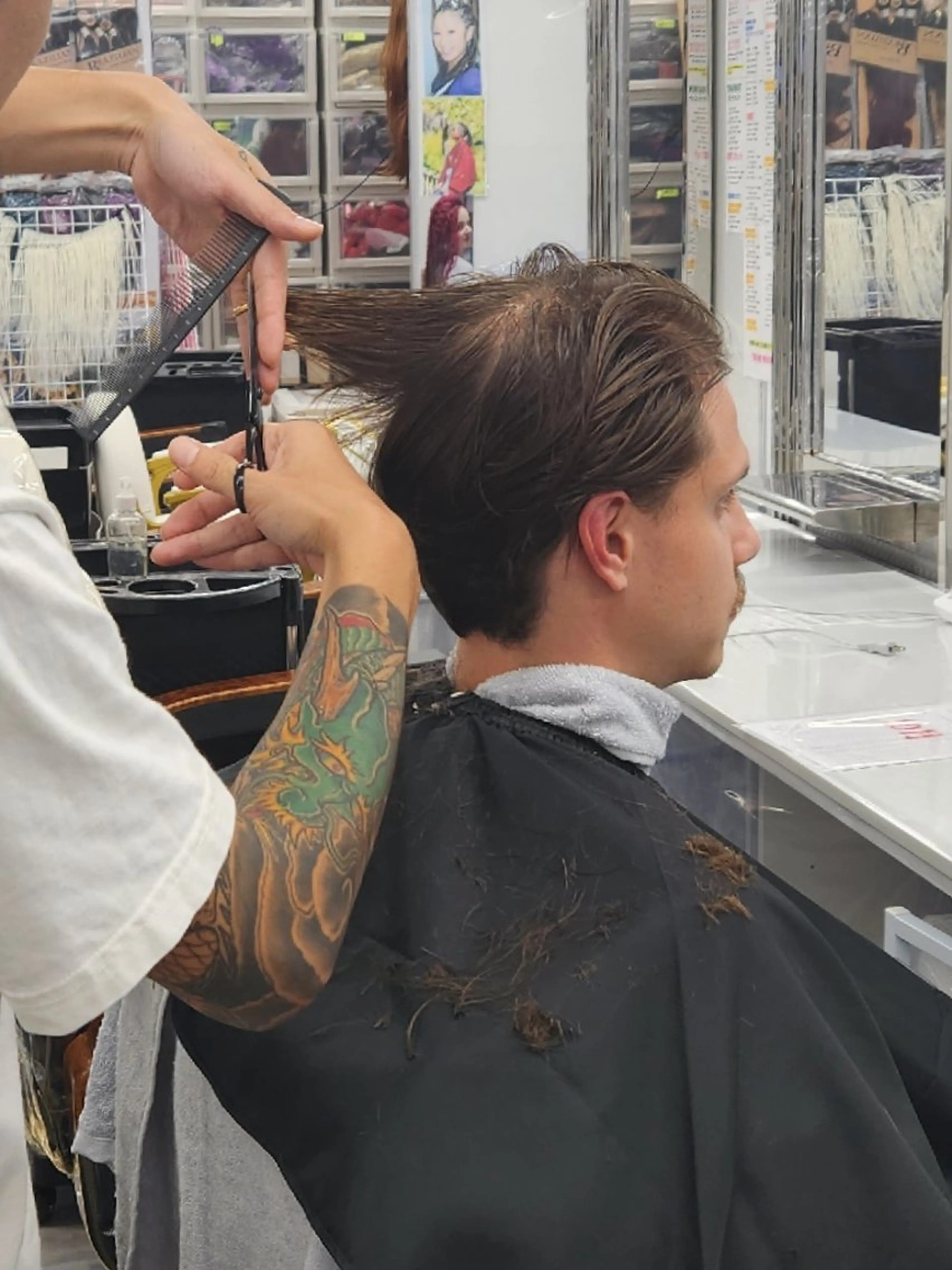 ショート メンズ  渡辺 マリのヘアスタイル