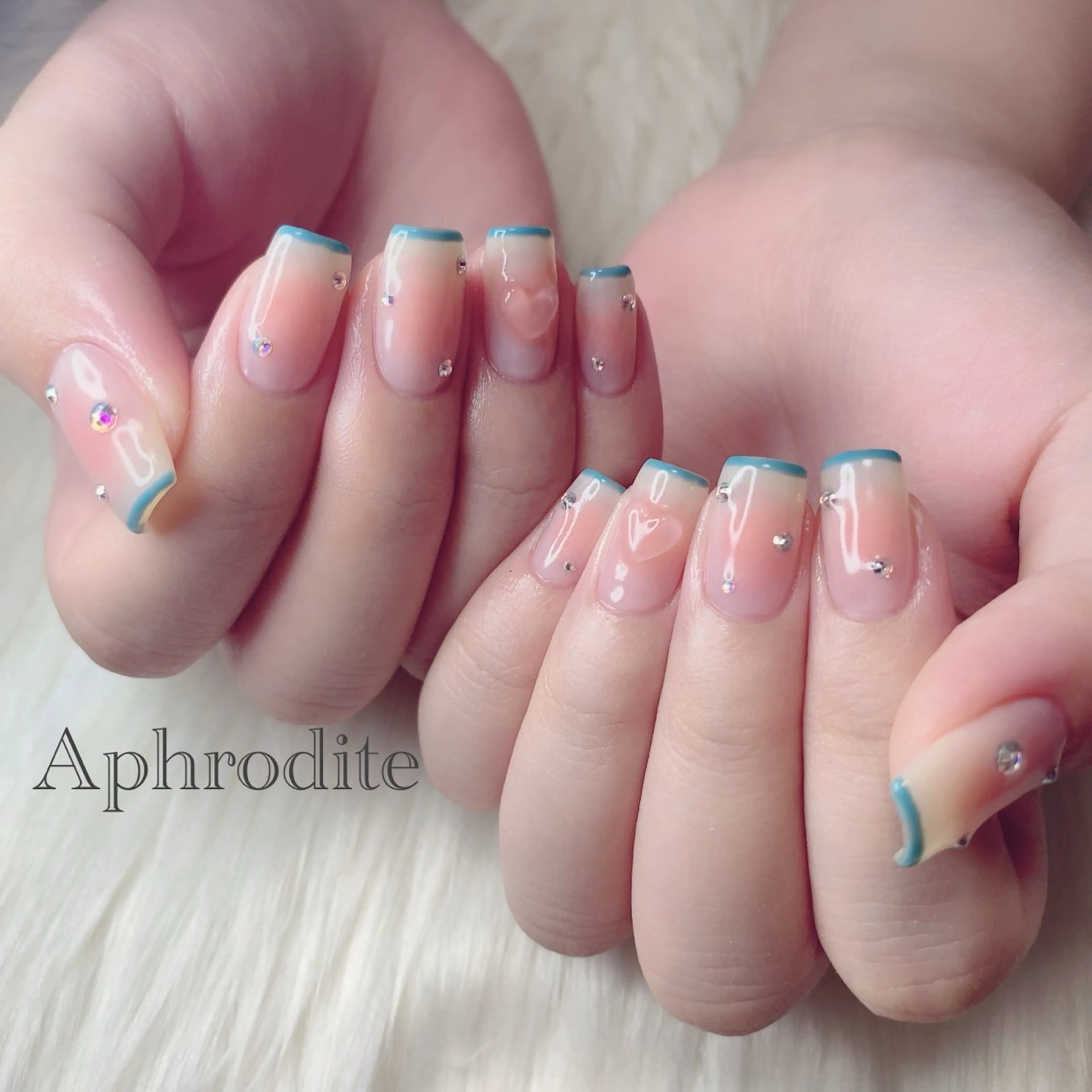 ネイル Aphrodite パラジェル認定サロンのネイルデザイン