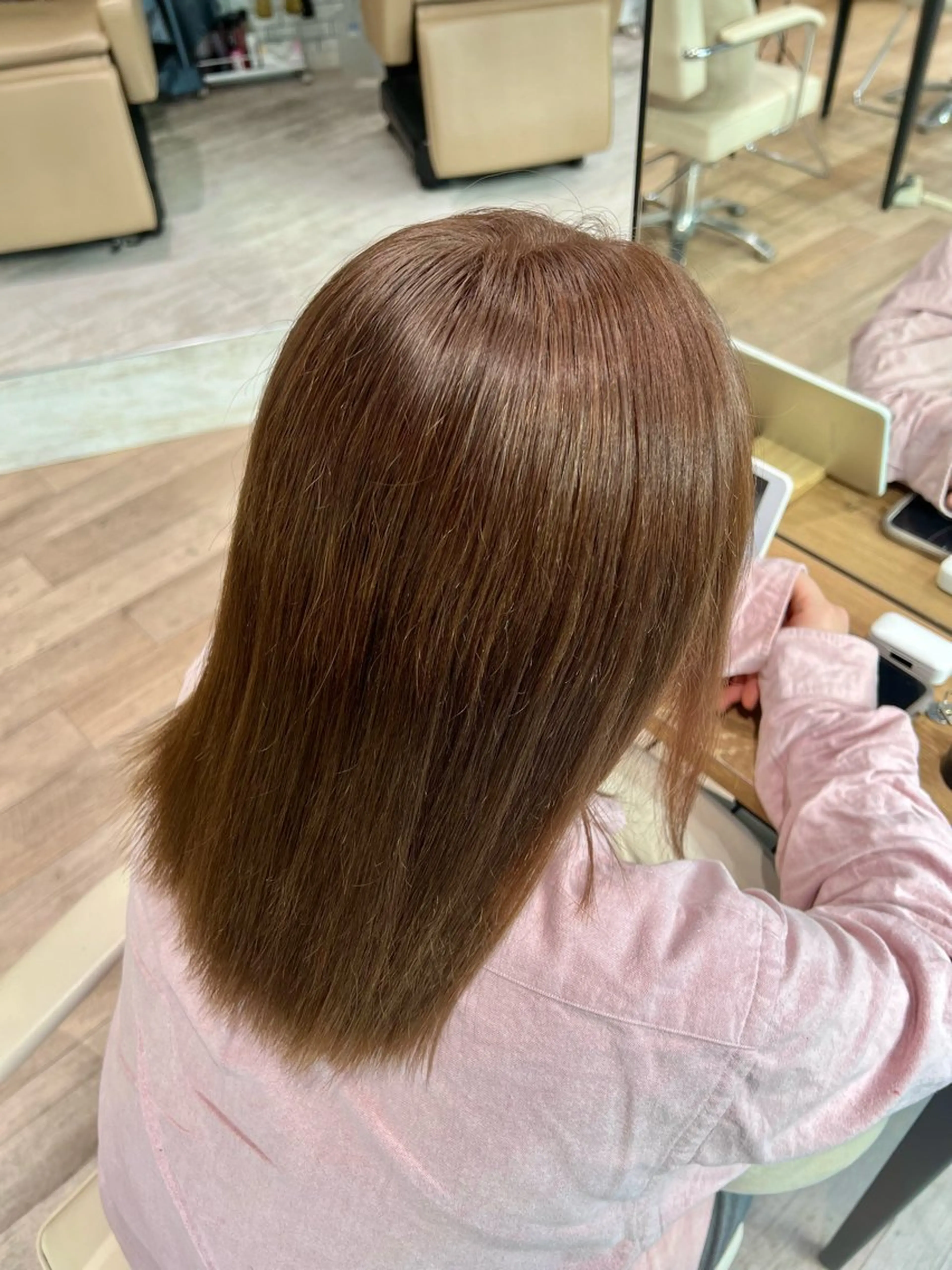 ミディアム カラー 新宿/レイヤー/ ブリーチ/西川翔真のヘアスタイル