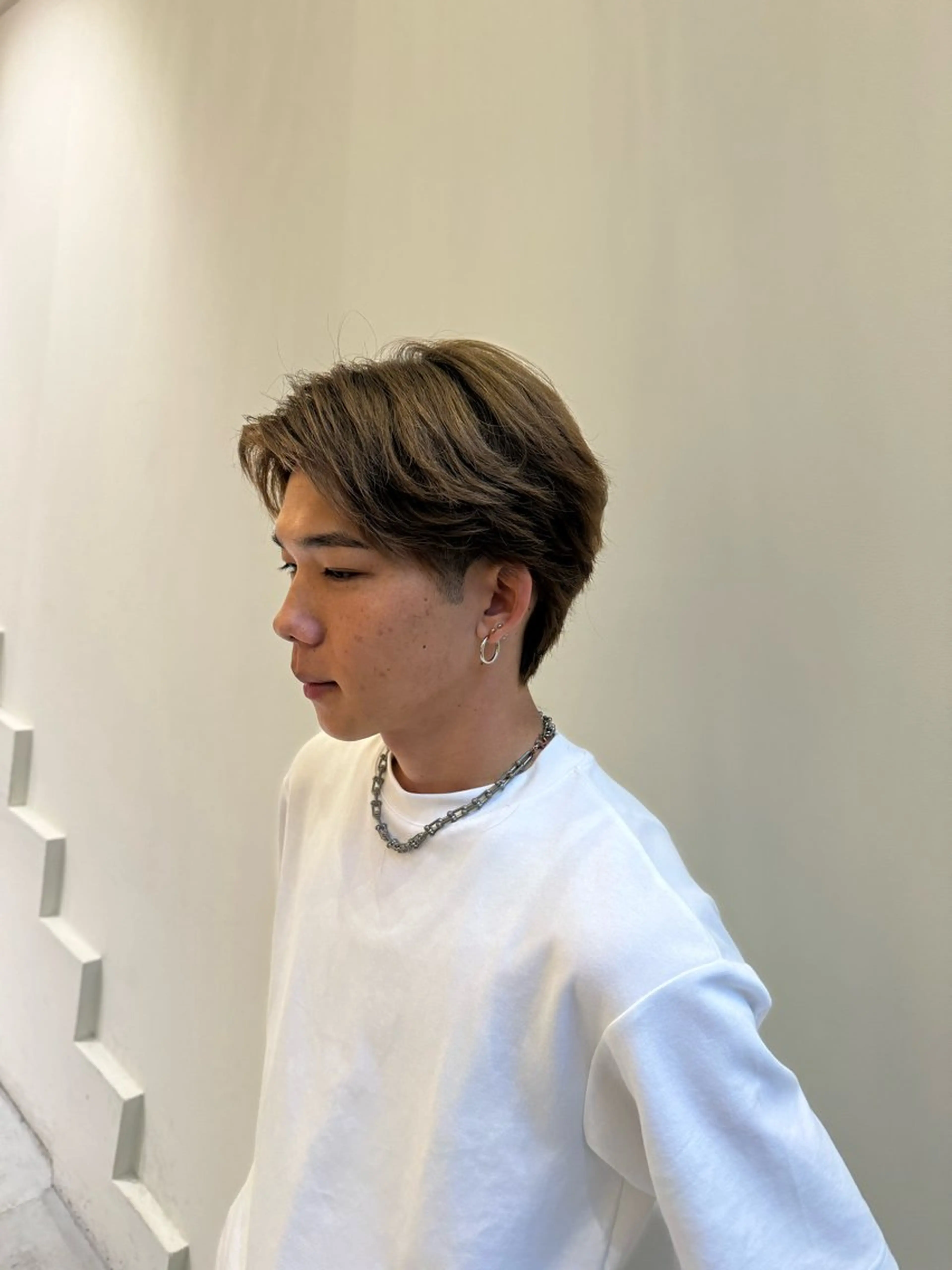 メンズ カット 透明感カラー/顔周り カット/レイヤーにかのヘアスタイル