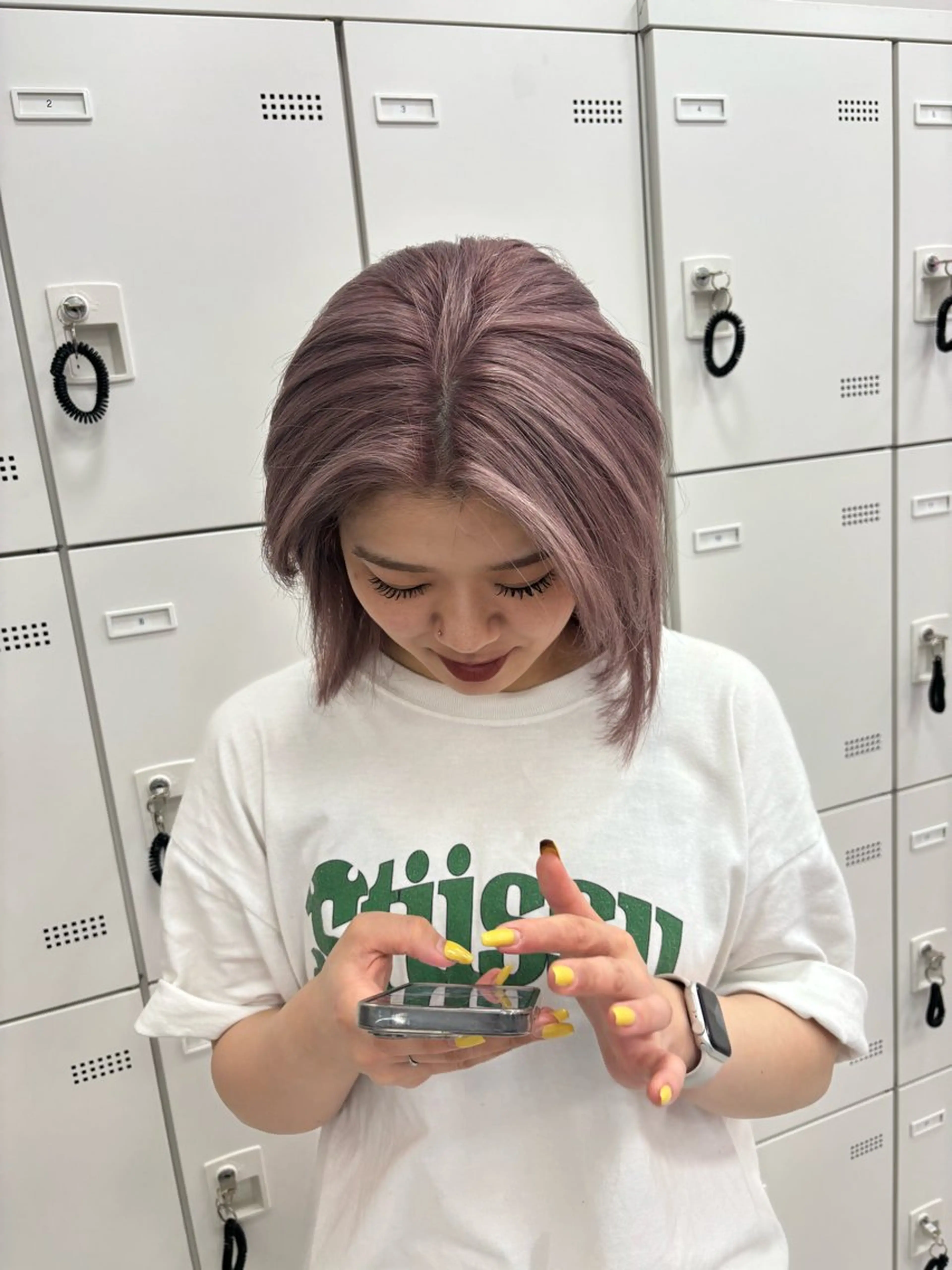 ミディアム カラー ヘアカラー トリートメント ヘッドスパ ヘアセット 韓国レイヤー ハッシュカットのヘアスタイル