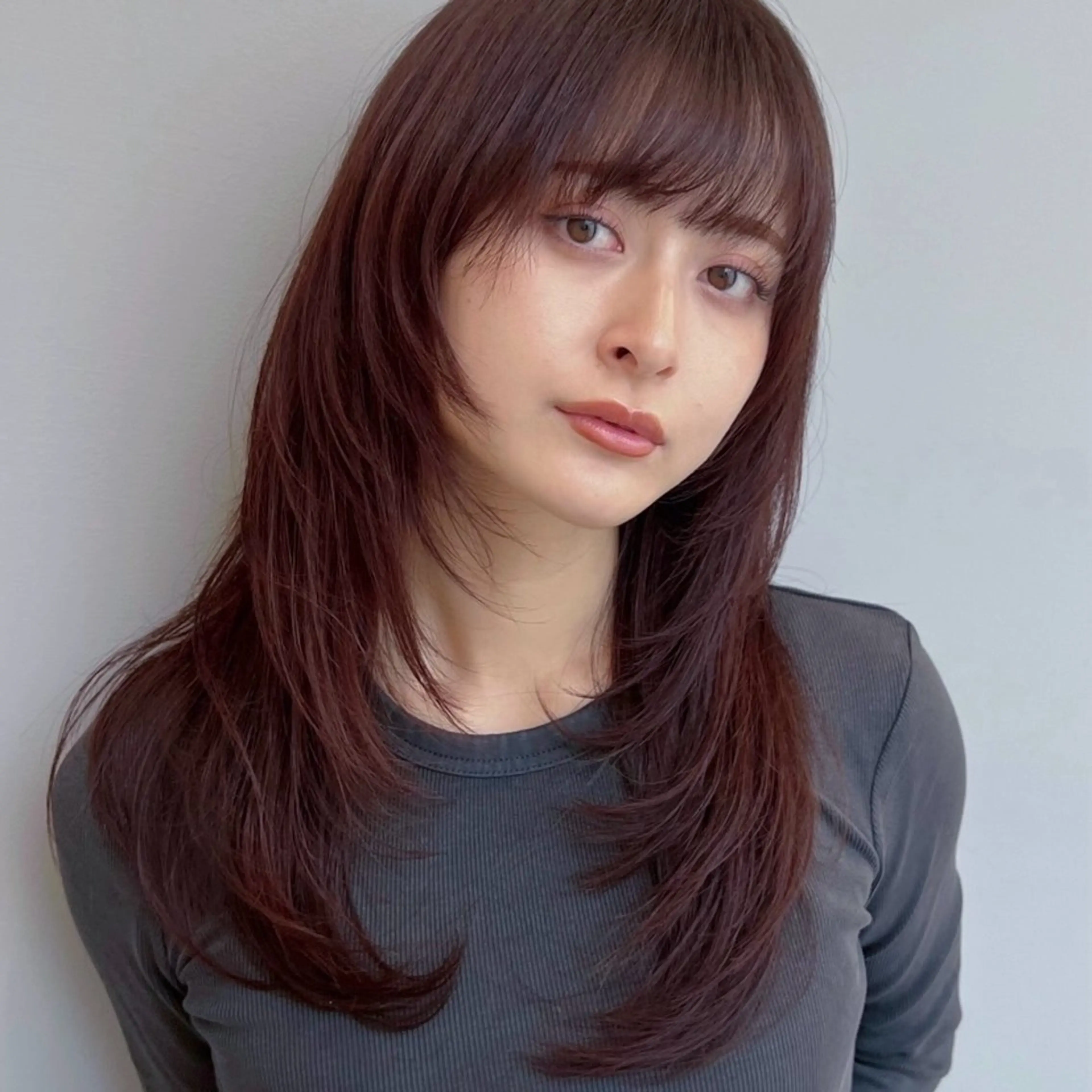 セミロング TRICCA 銀座所属・奏羽　"ショート ・ボブ ・レイヤー"のヘアスタイル