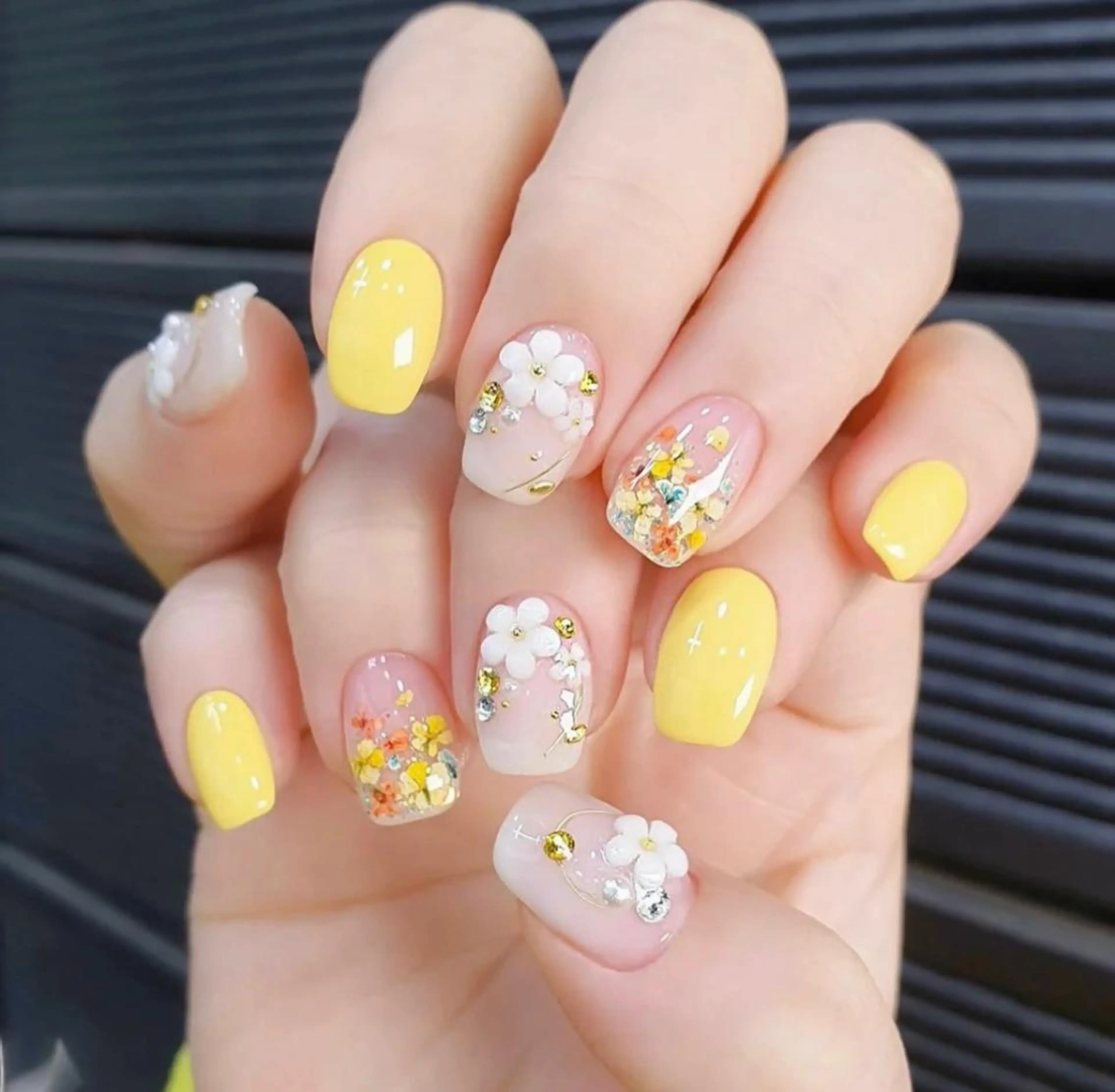 ネイル 💅E•U•B NAIL🌹所属・横浜市中区曙町 ネイルE·U·Bのネイルデザイン