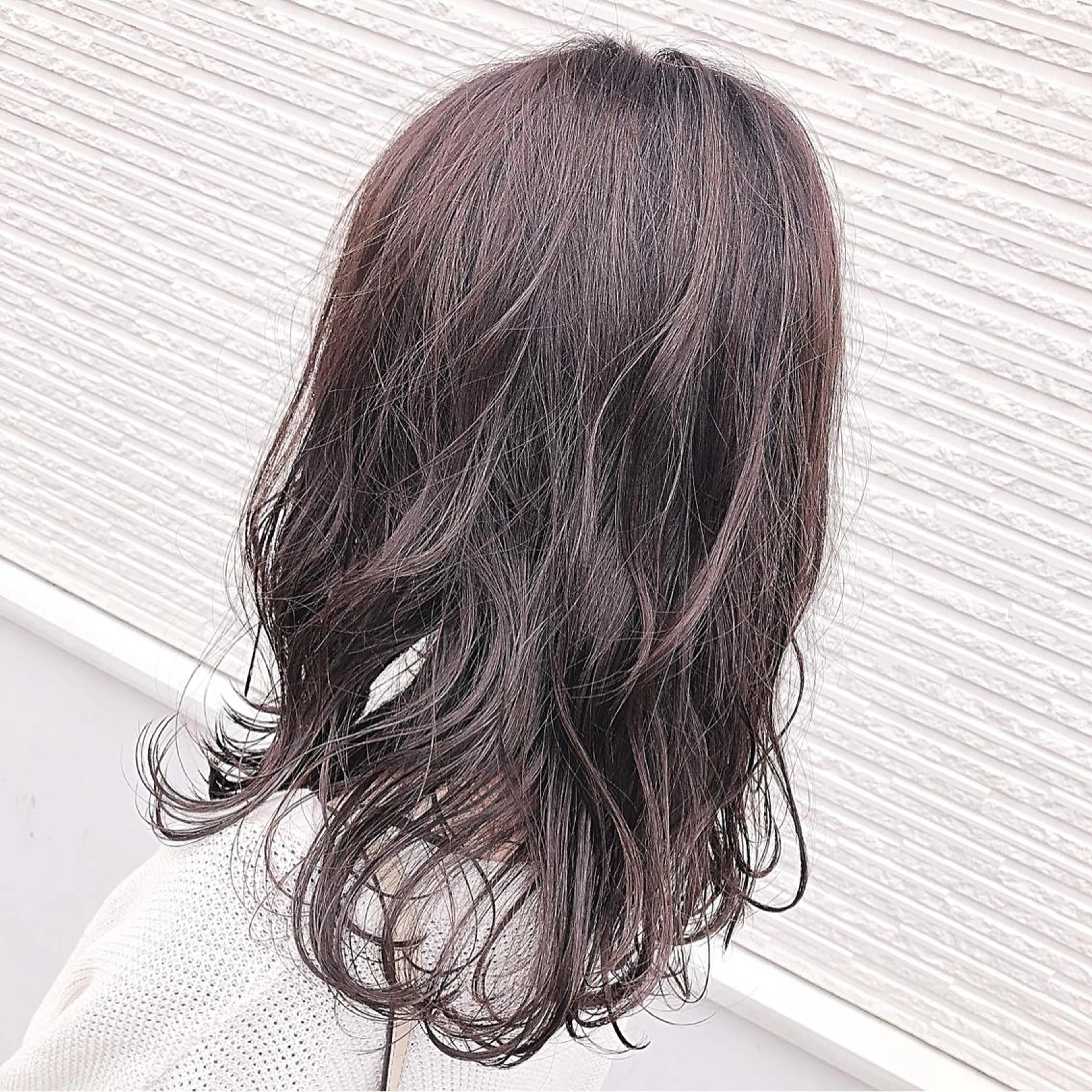 ミディアム カラー 名畑 裕貴のヘアスタイル