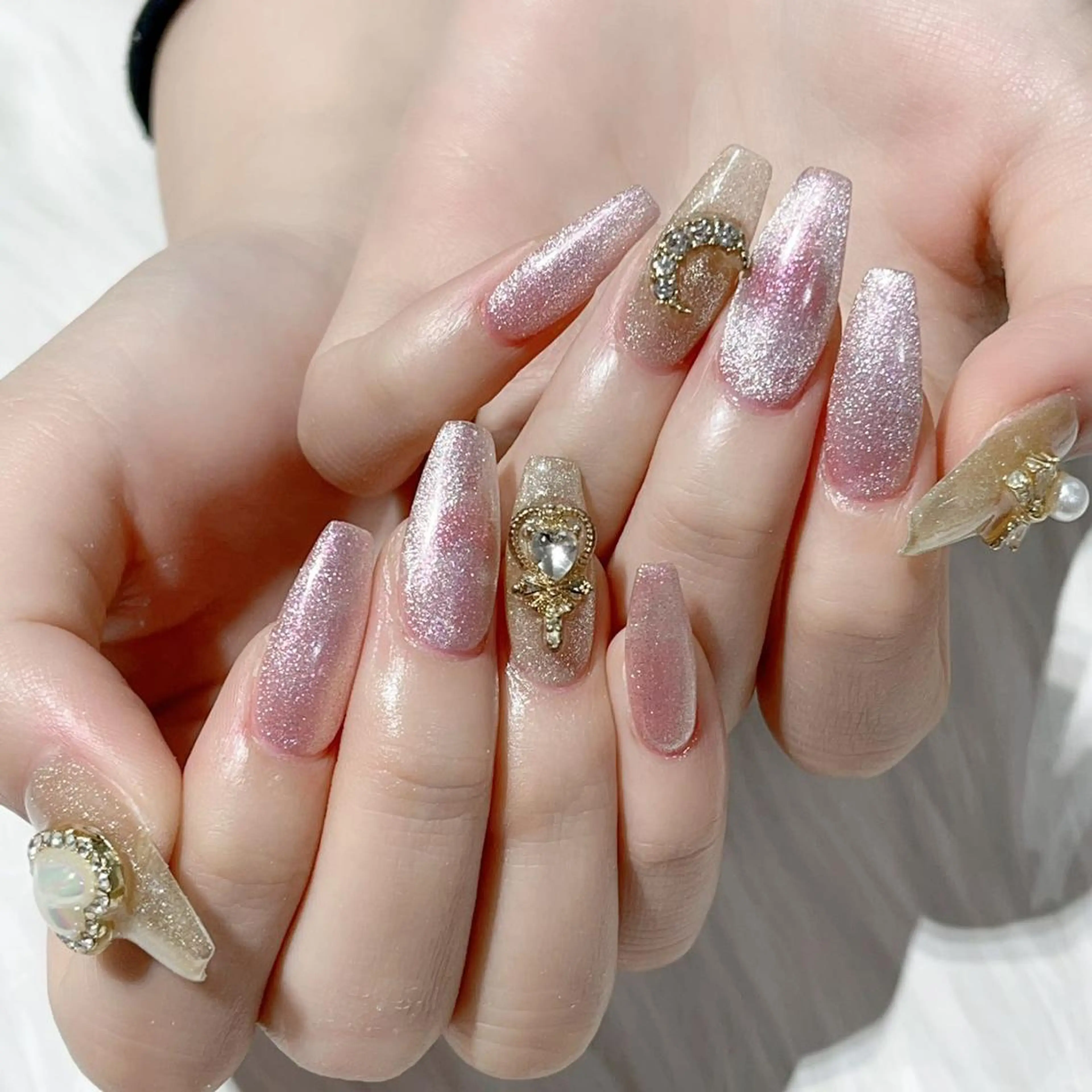 ネイル ハンドネイル Queens momoのネイルデザイン