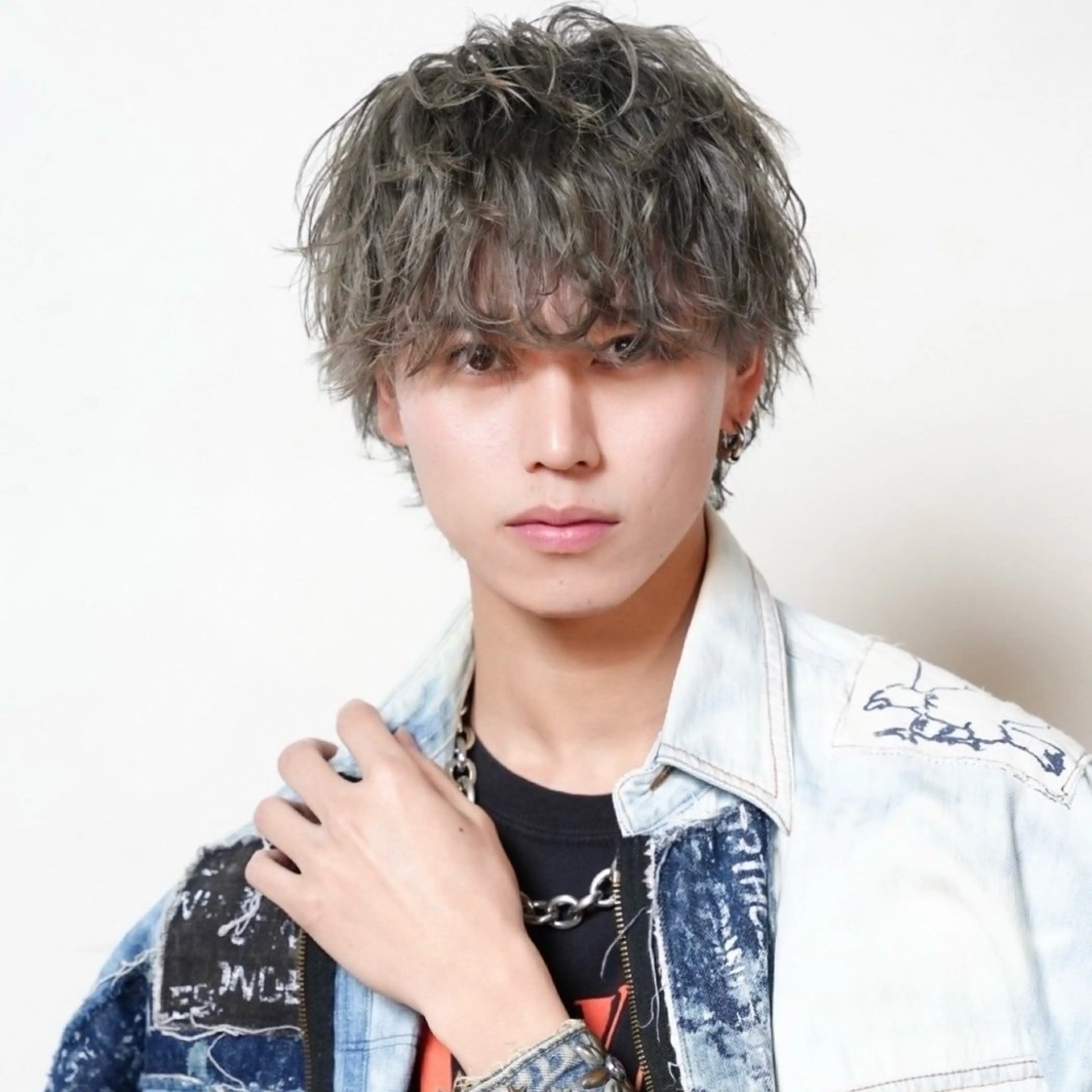 ミディアム カラー パーマ メンズ カット ヘアカラー パーマ トリートメント 垢抜けマッシュ /キョウヘイ😎のヘアスタイル