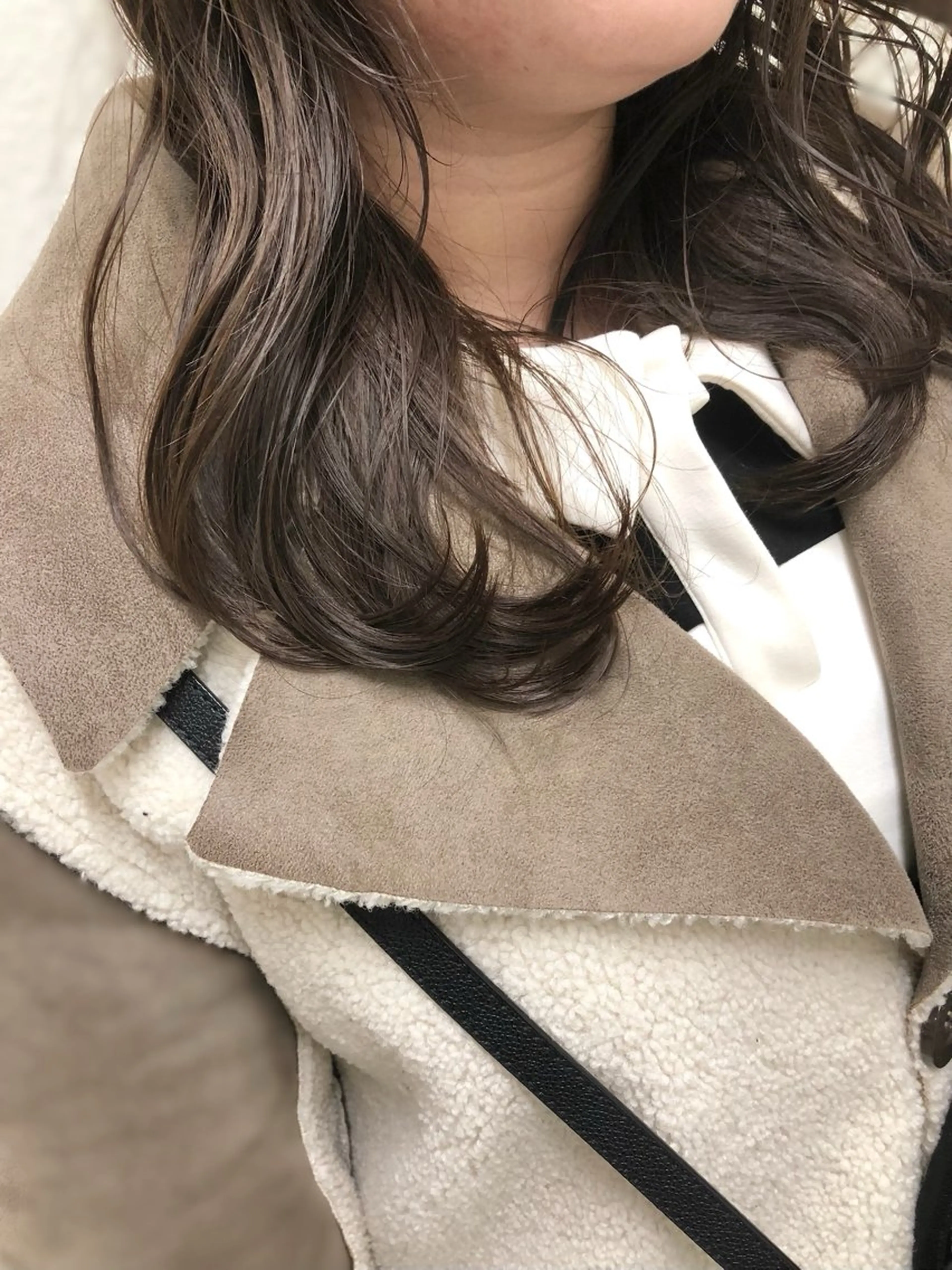 セミロング カラー ヘアアレンジ ベージュカラー 透明感カラー ミルクティーベージュ カット ヘアカラー トリートメント 栗原 侑也のヘアスタイル