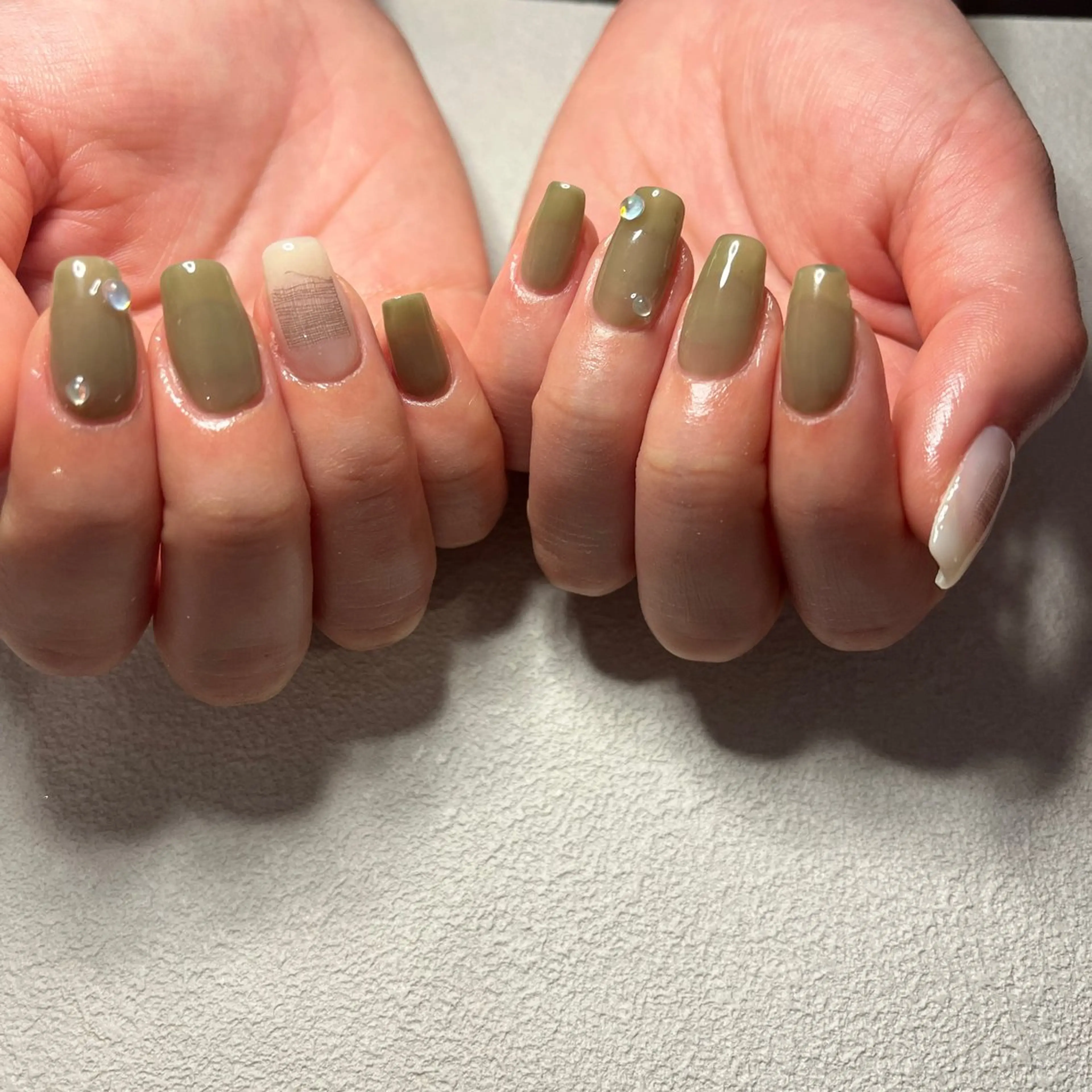 ネイル ジェルネイル ワンカラーネイル パラジェル 冬ネイル ハンドネイル nail slow.のネイルデザイン