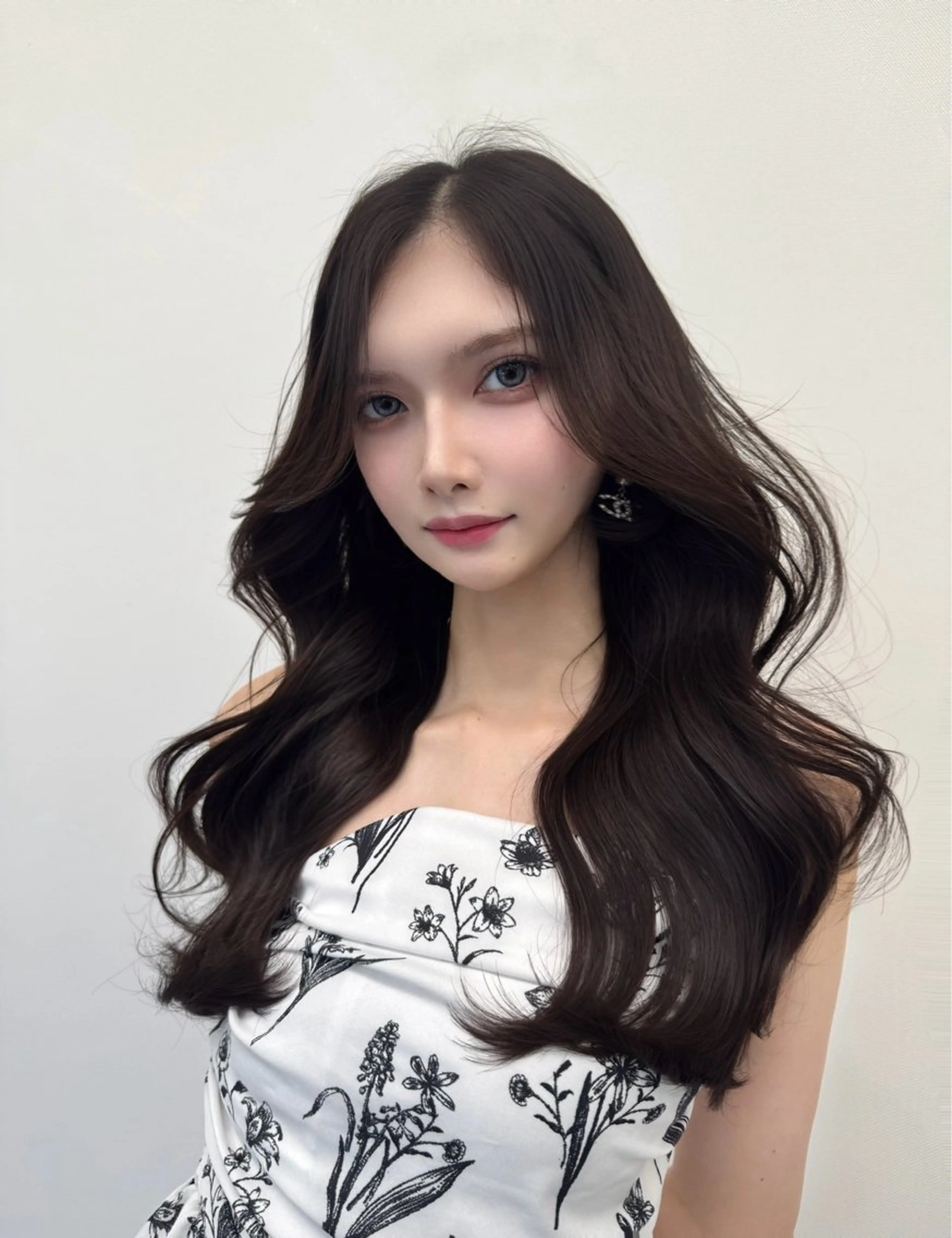 ロング カラー カット ヘアカラー 高島大登/顔周り /レイヤーカットのヘアスタイル