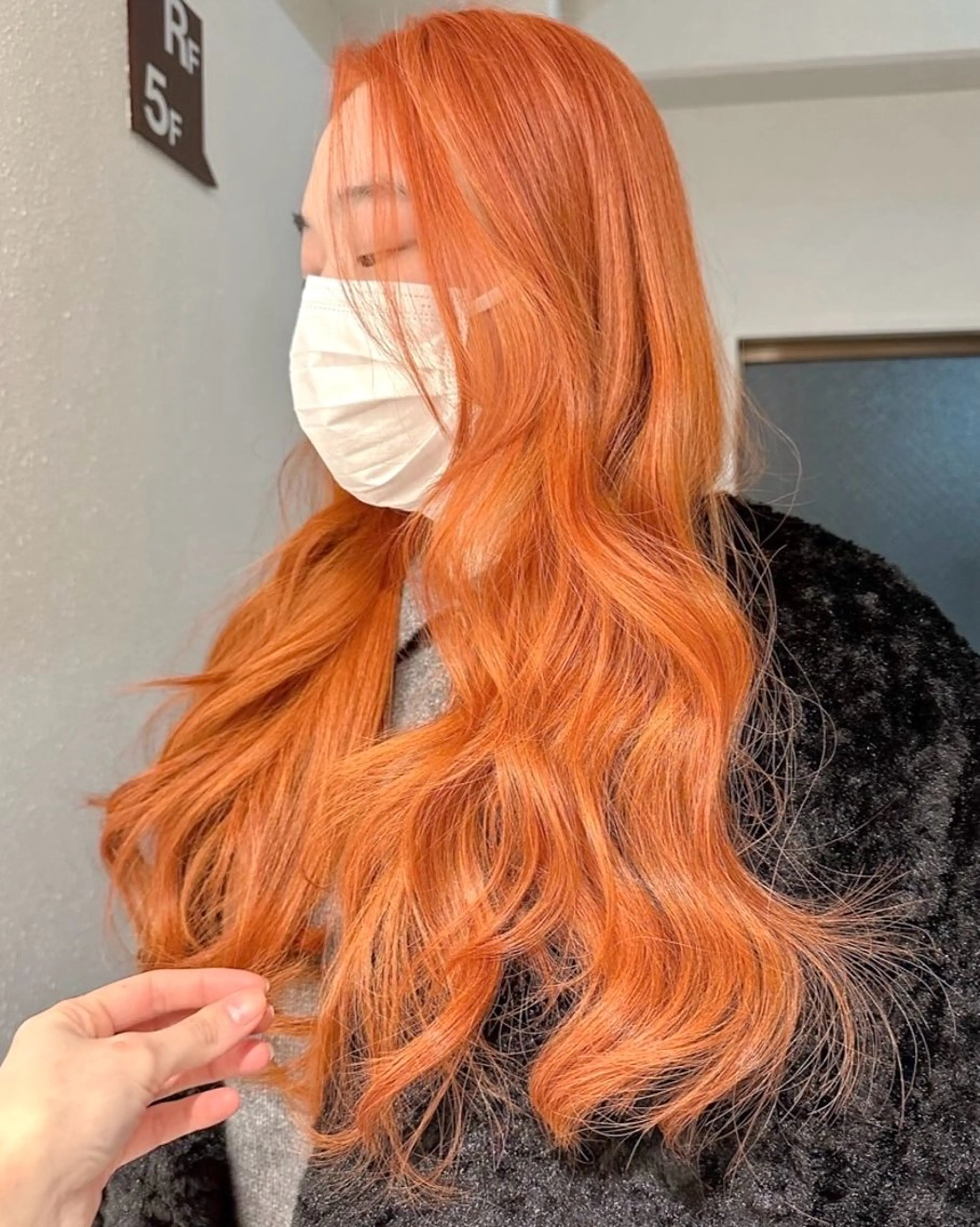 ブリーチ+カラー(原色のパキッとしたカラーがしたい方☆)の写真