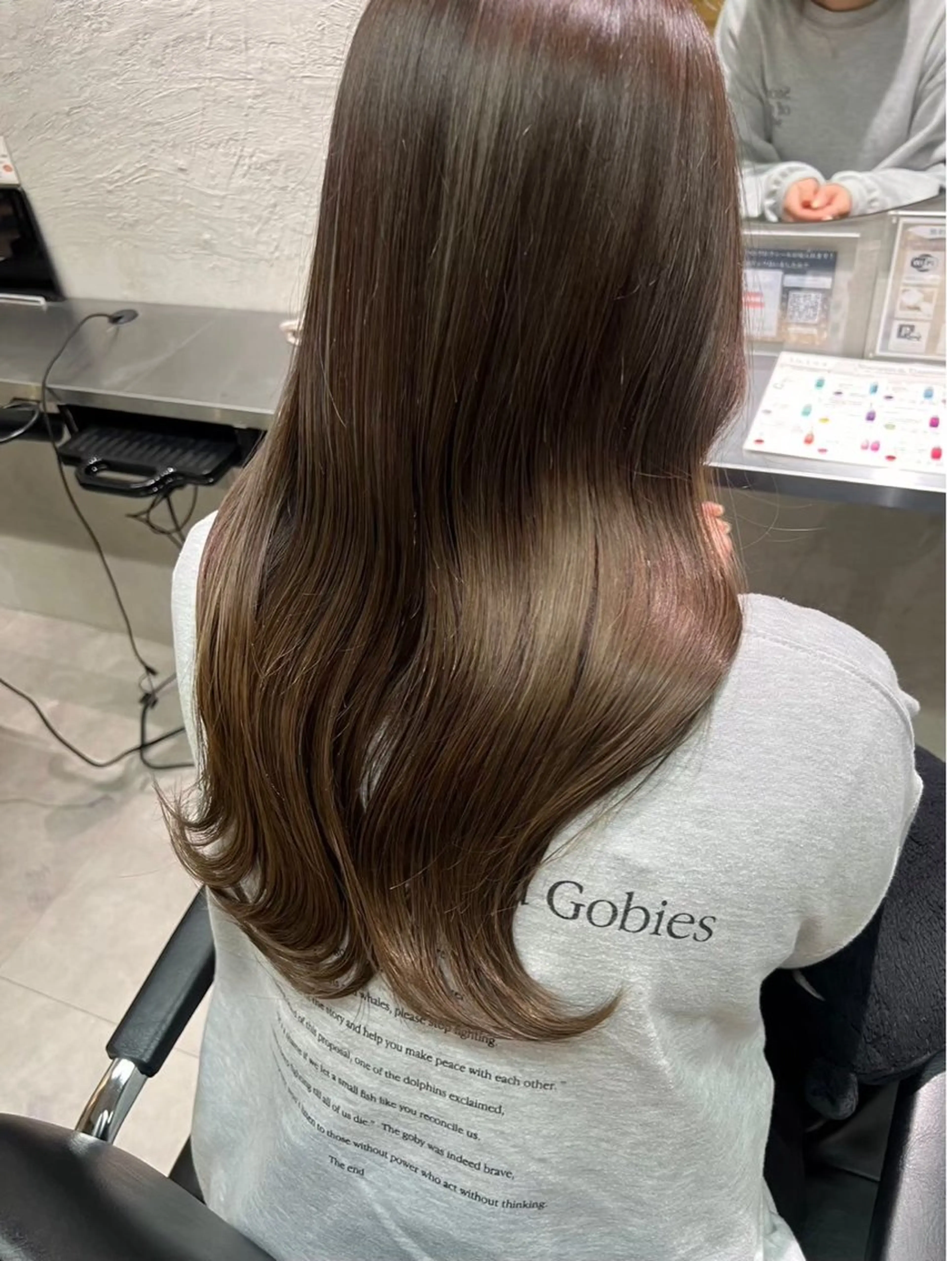 カラー 小浦 花澄のヘアスタイル