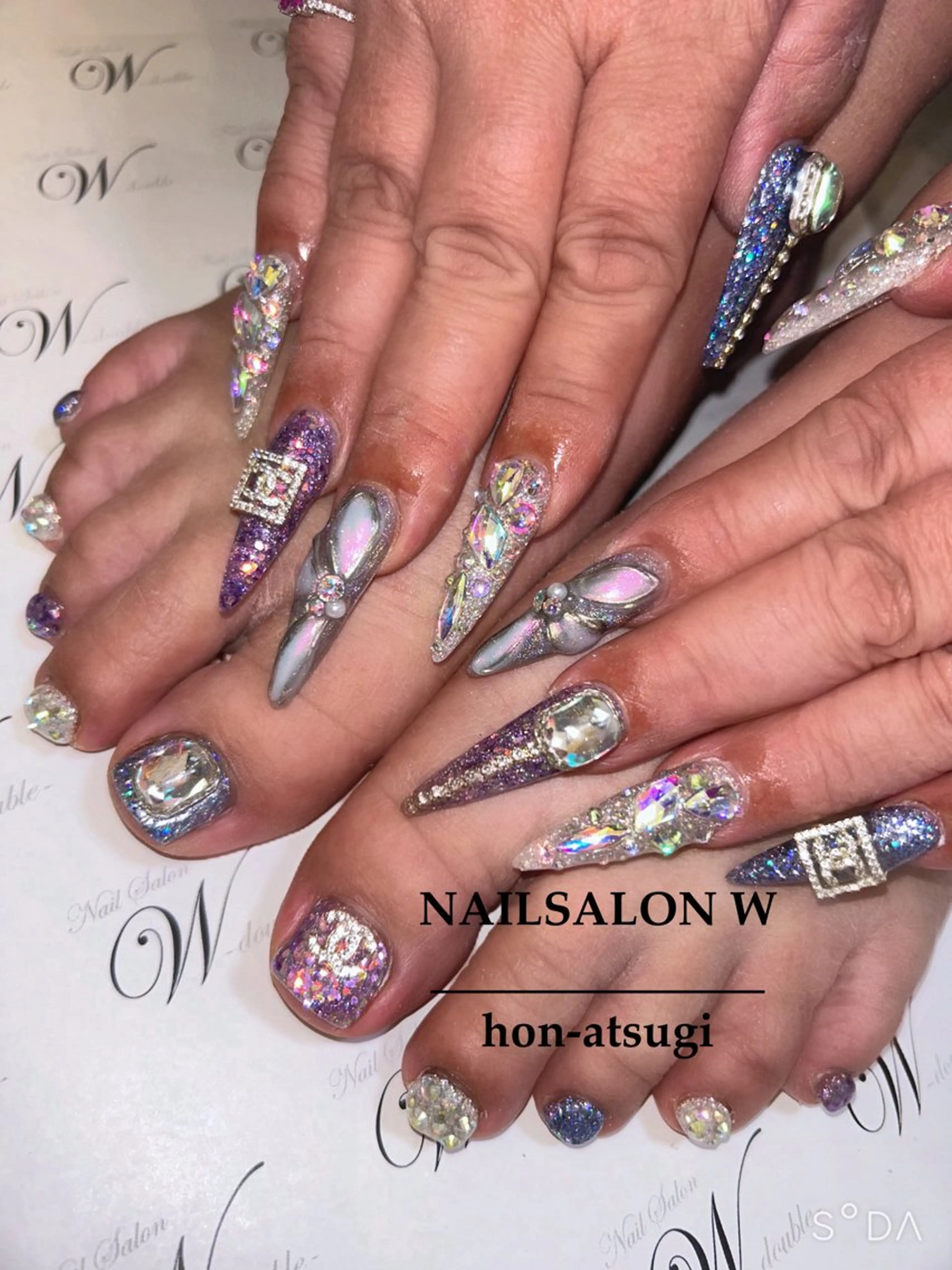ロング ロング ハンドネイル ネイルサロン ダブルのネイルデザイン