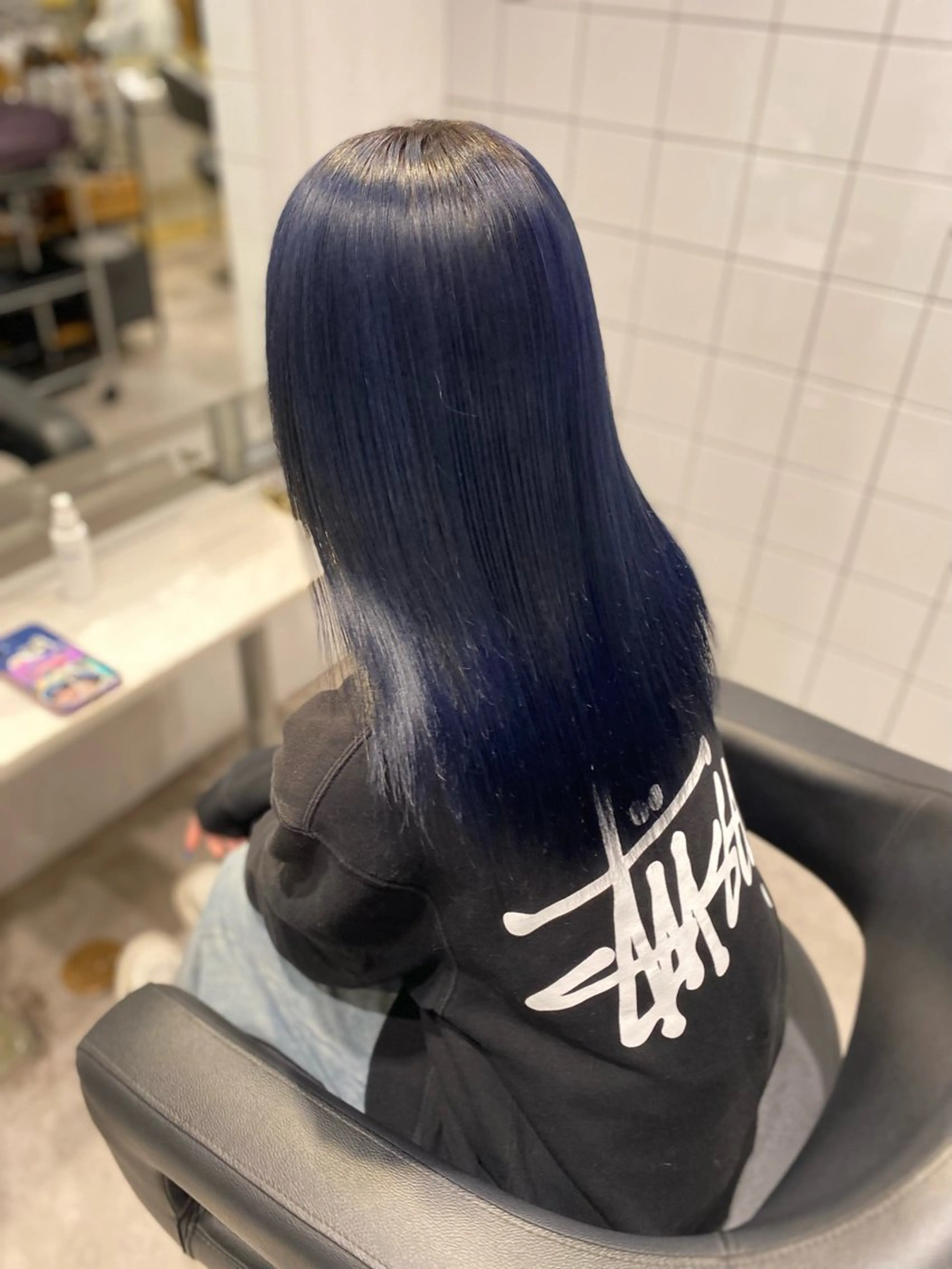 ロング カラー 黒髪 ブリーチ ブルーカラー ブルーブラック 透明感カラー ヘアカラー 💙ハイトーン韓国風 色白ヘア💙manaのヘアスタイル