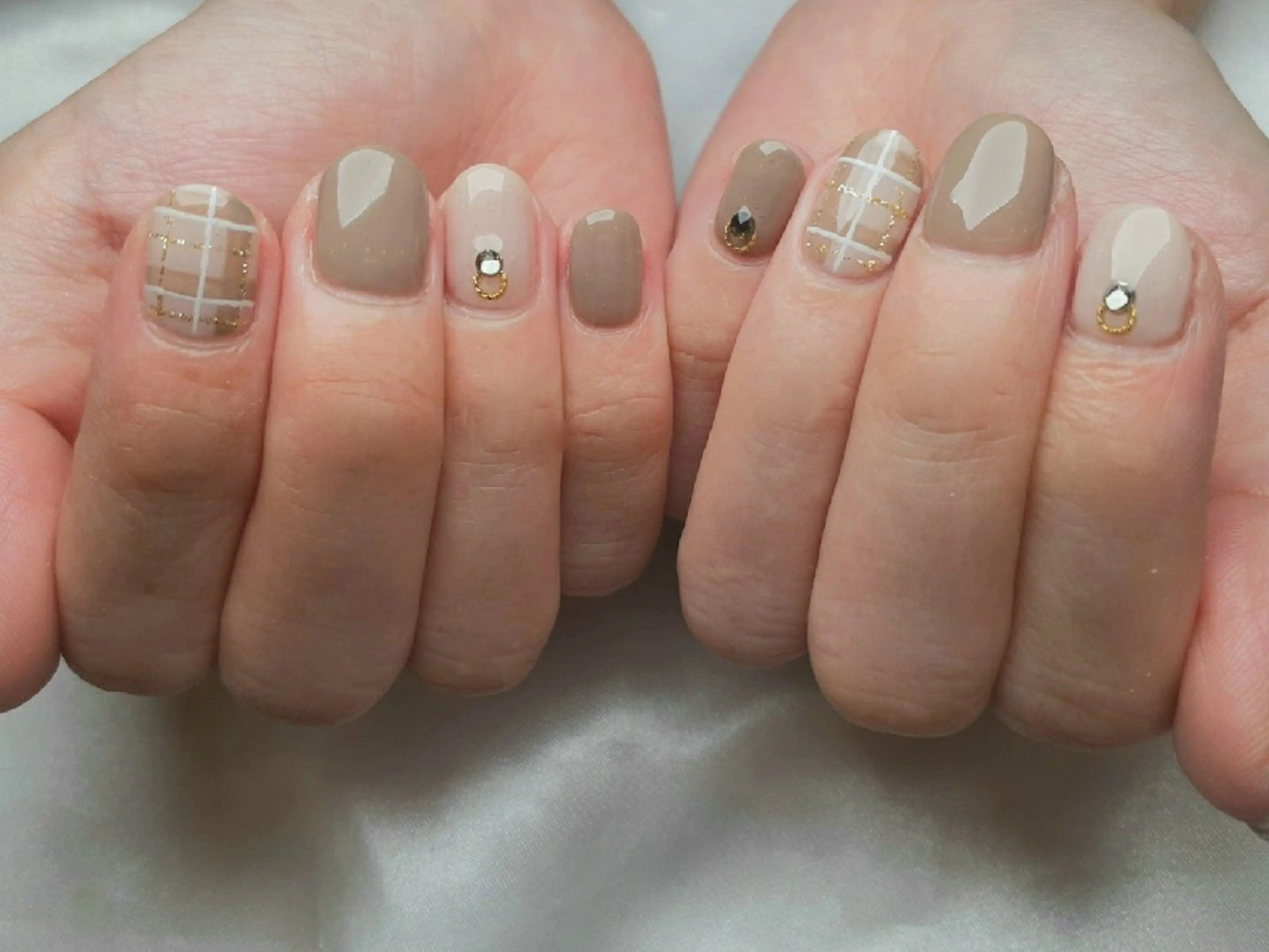 ネイル ハンドネイル ハンドケア peTiT saori🌼のネイルデザイン