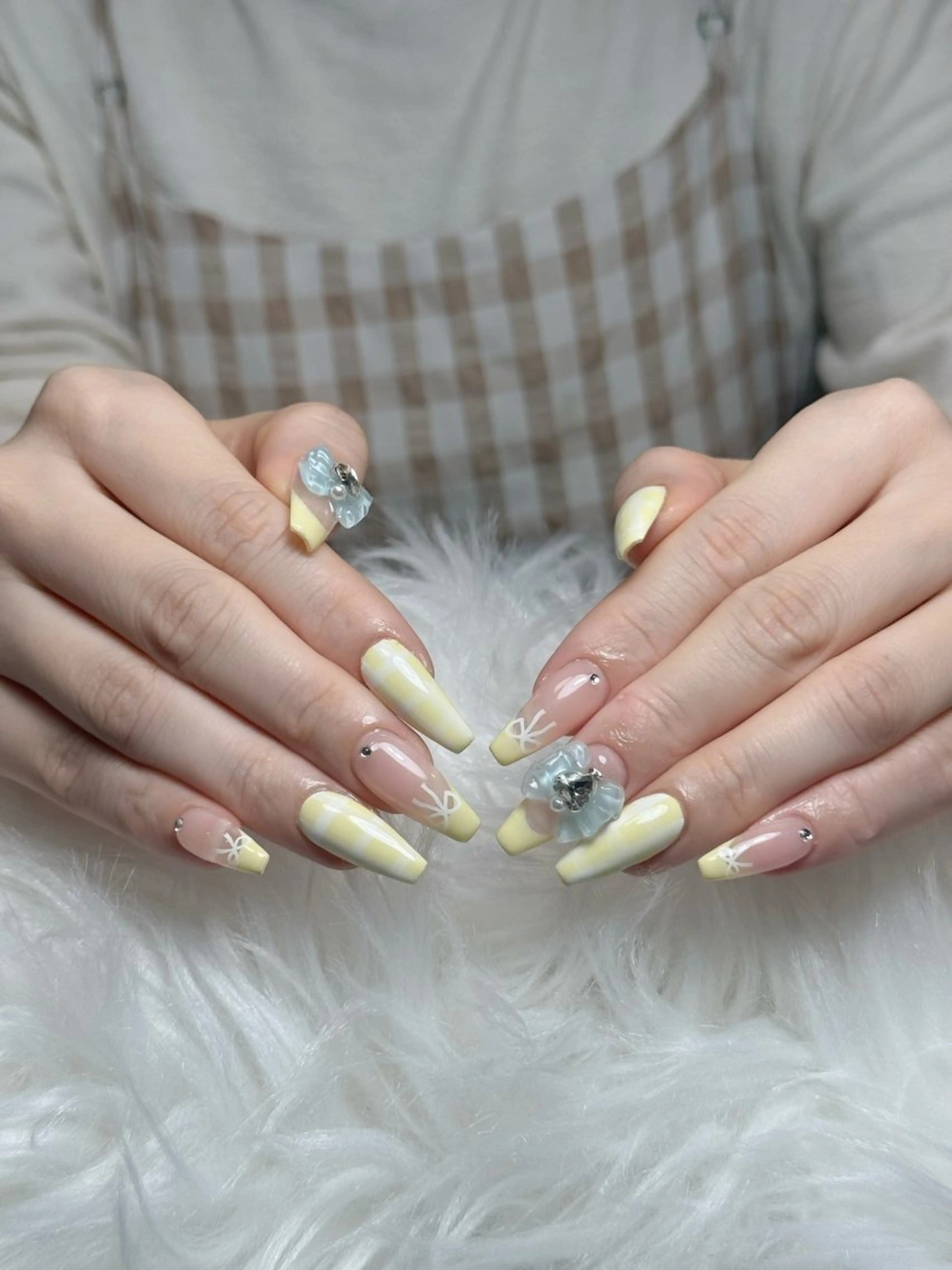 ネイル フレンチネイル ジェルネイル キラキラネイル 韓国ネイル マグネットネイル Julli nail studio所属・Julli NailStudioのネイルデザイン